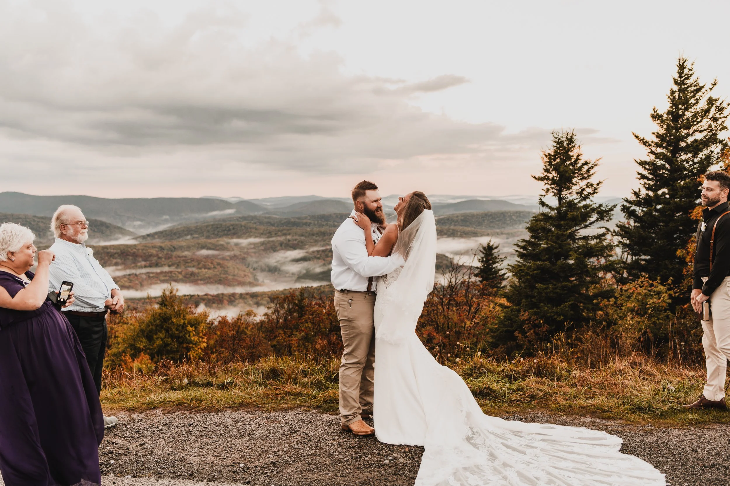 FergusonSpruceKnobElopement-83.jpg