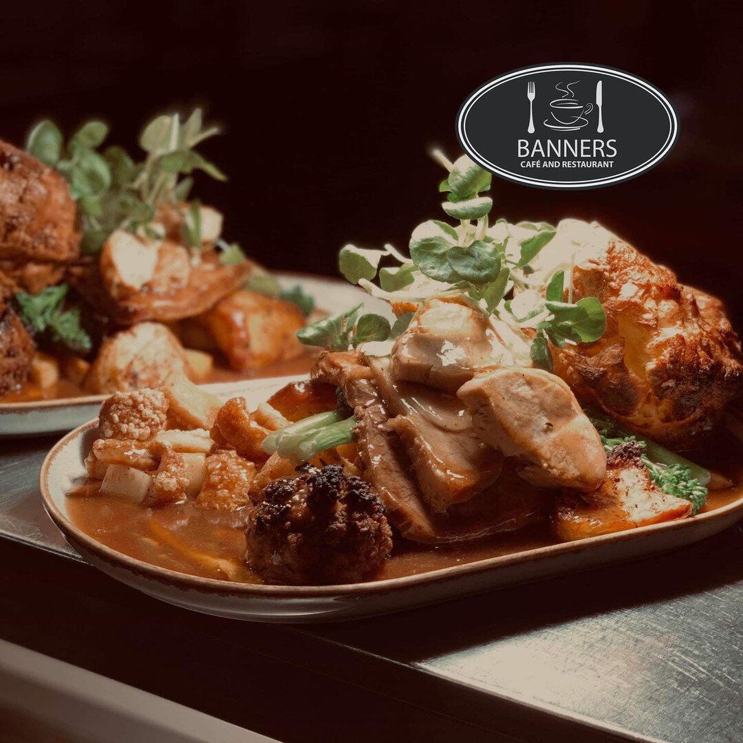 🇬🇧 Sunday Lunch 🐄 
.
An absolute favourite among the regulars, our Sunday lunch is available every week 12:30 until 5. 
.
Full menu also available too! 
.
📲 Reserve a table here 👇👇👇
www.cafeandrestaurant.co.uk or give us a call on 01527-872889