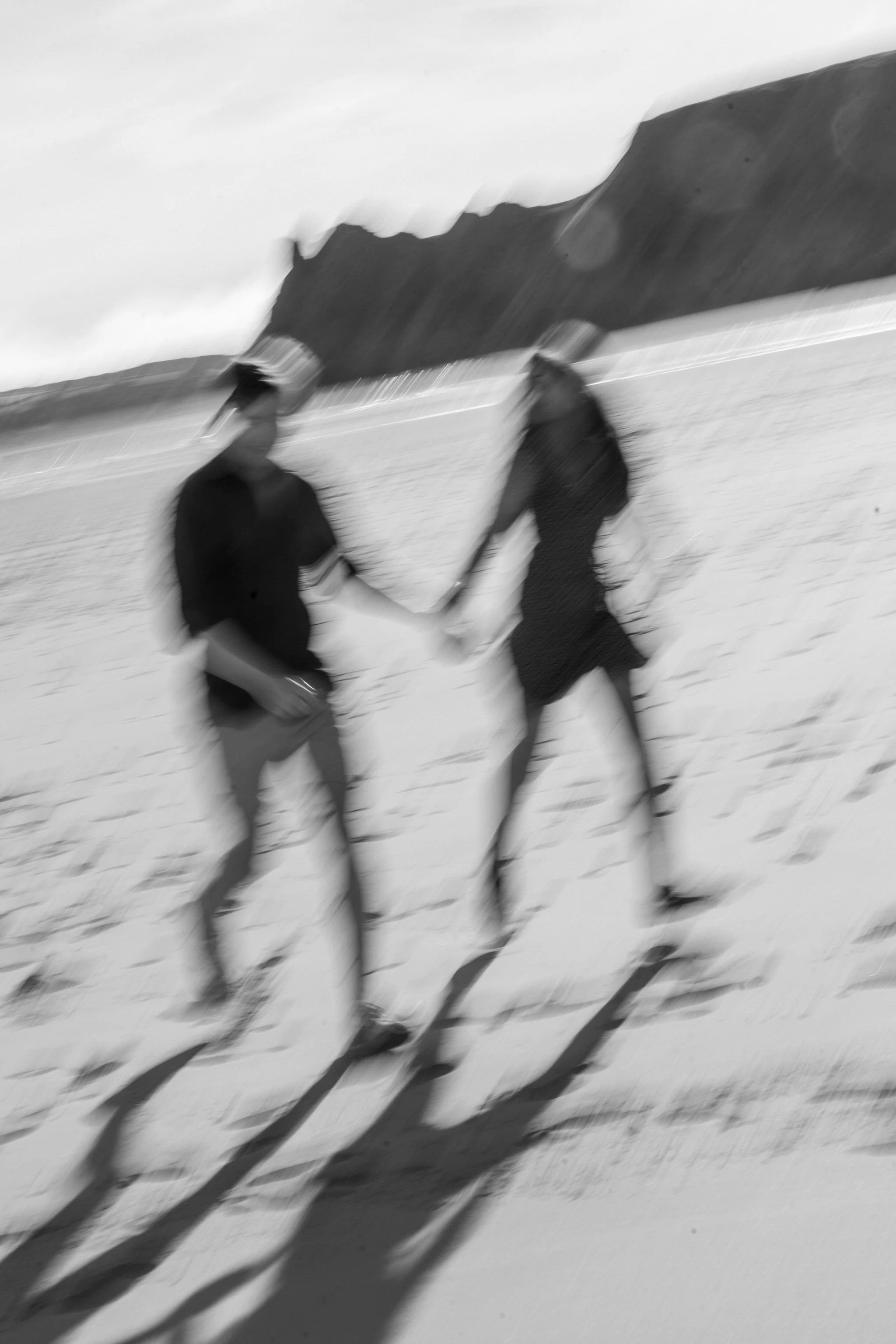 ThreeCliffsGowerCouple'sEngagementPhotoshootontheBeachbyBenHolbrookPhotography-46.jpg