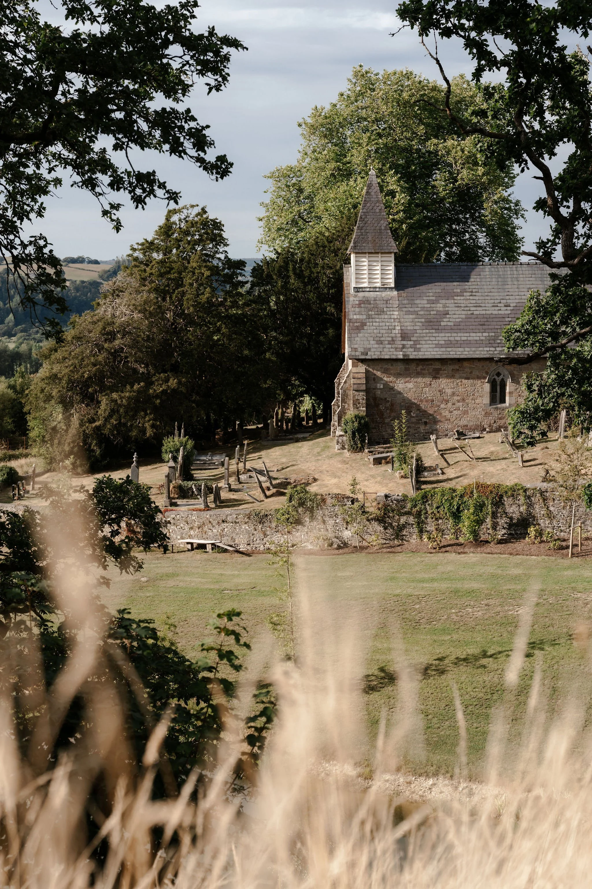 CarmarthenshireWalesWeddingPhotographybyBenHolbrookPhotography-41.jpg