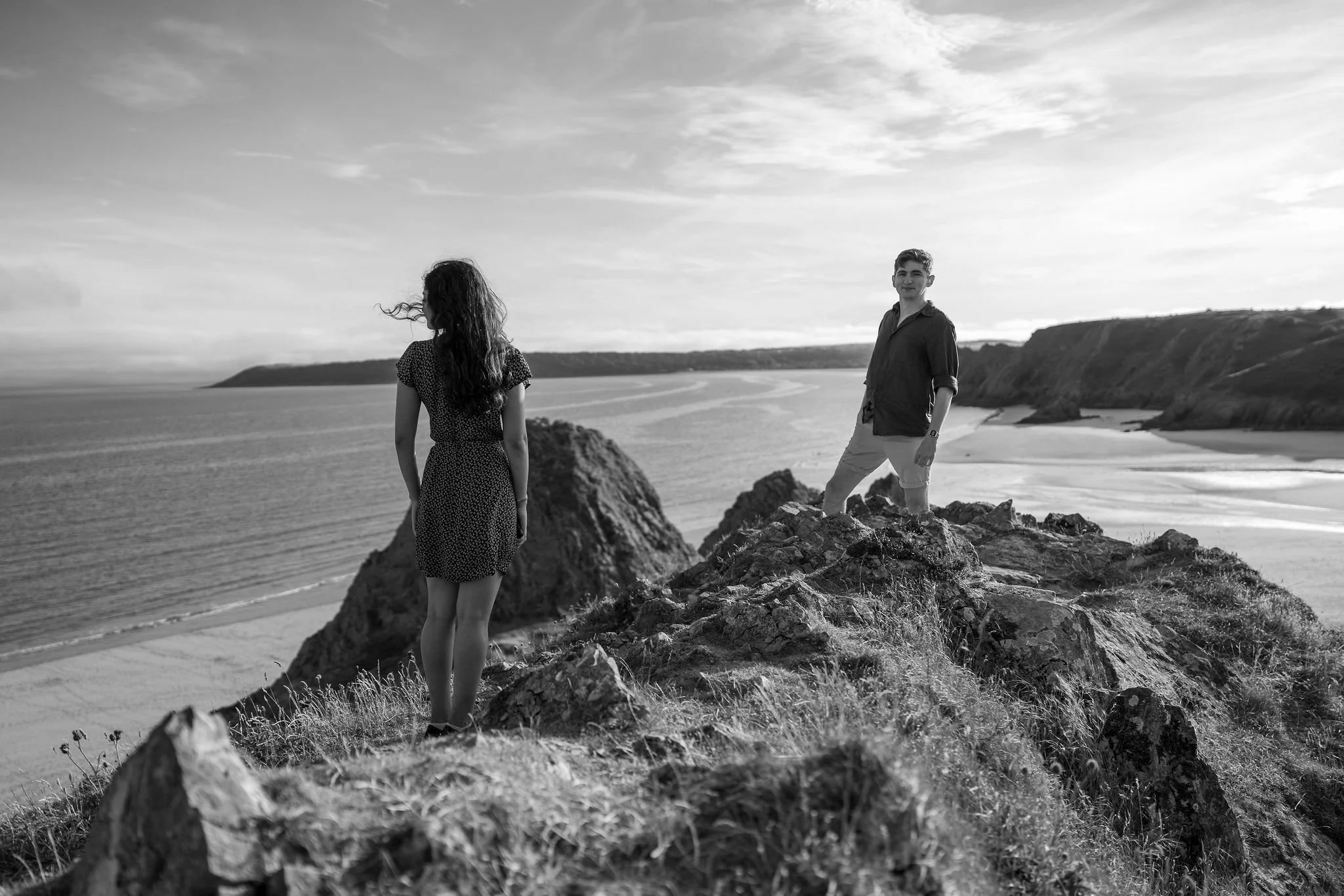 ThreeCliffsGowerCouple'sEngagementPhotoshootontheBeachbyBenHolbrookPhotography-111 (1).jpg