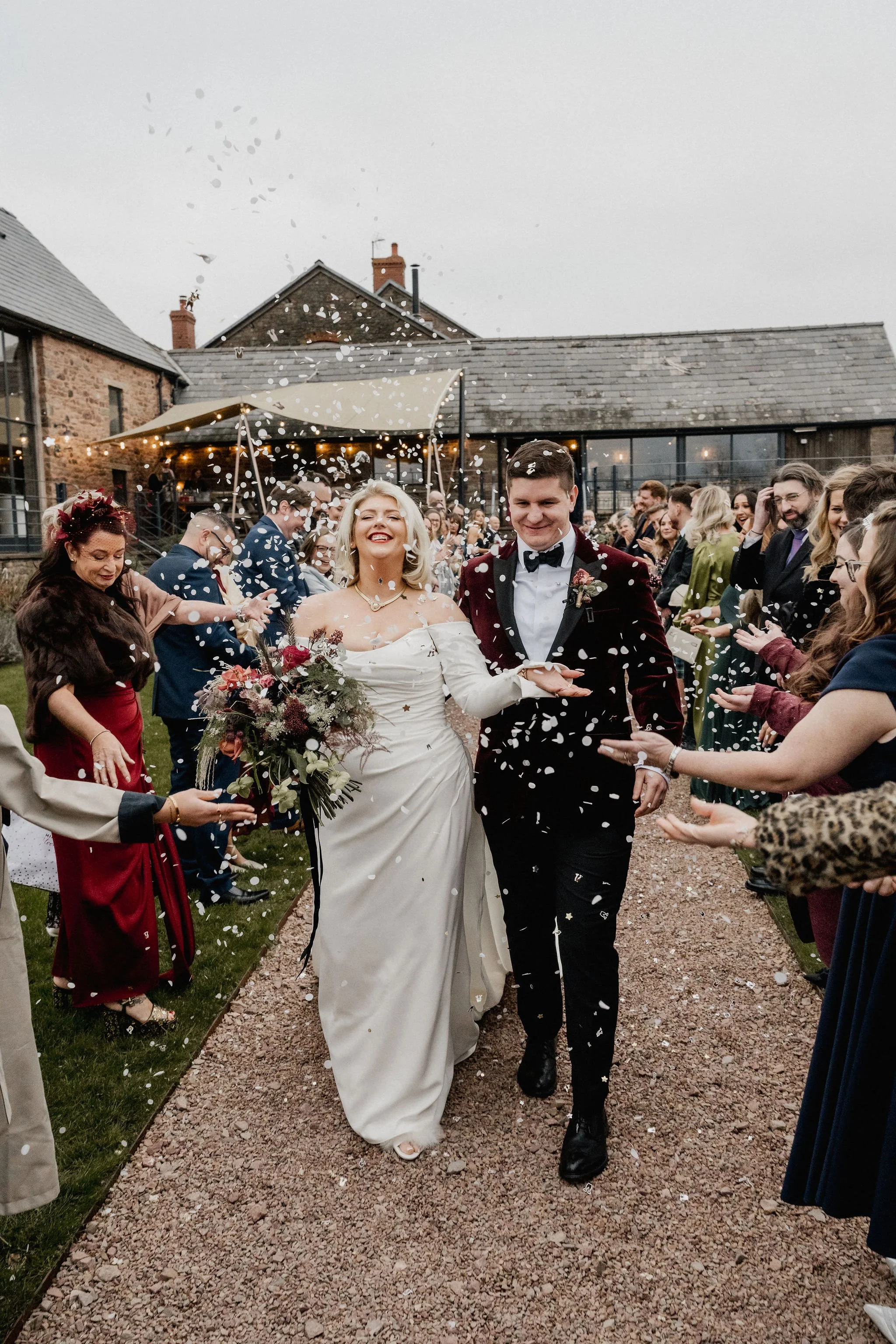 LlantilioHouseAbergavennyWeddingPhotographybyPhotographerBenHolbrook-27.jpg
