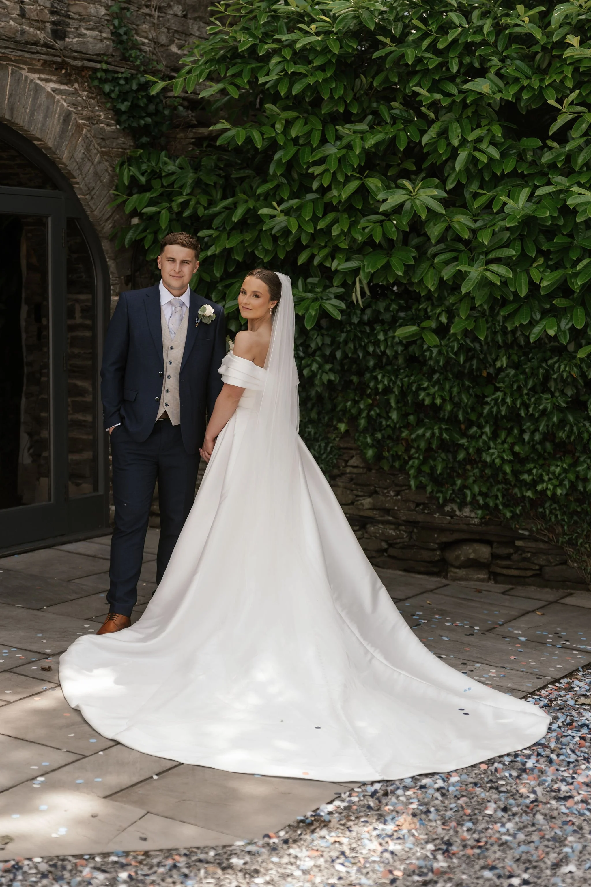 LechwenHallSouthWalesCardiffWeddingPhotographybyBenHolbrook-16.jpg