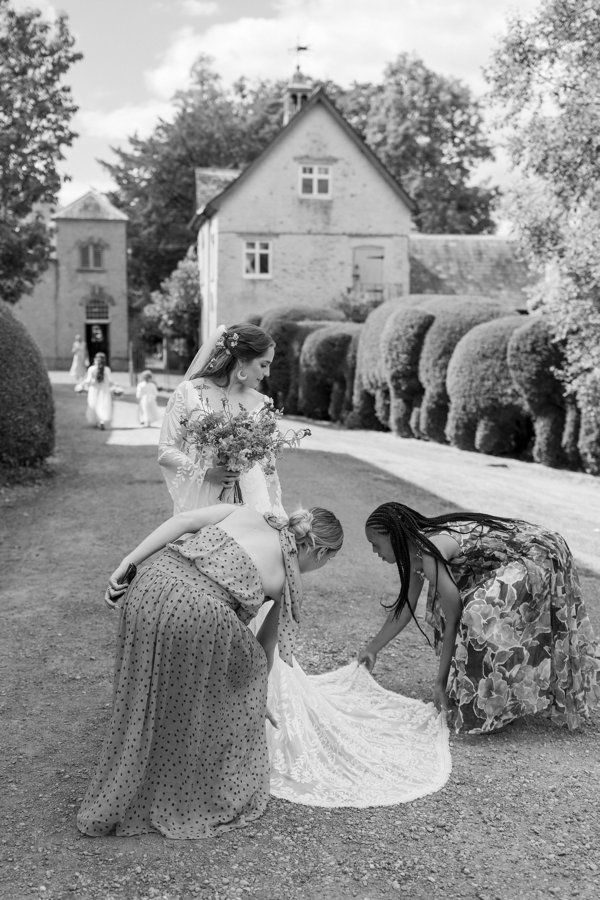 PenpontBreconWeddingPhotographybyBenHolbrookPhotography-23.jpg