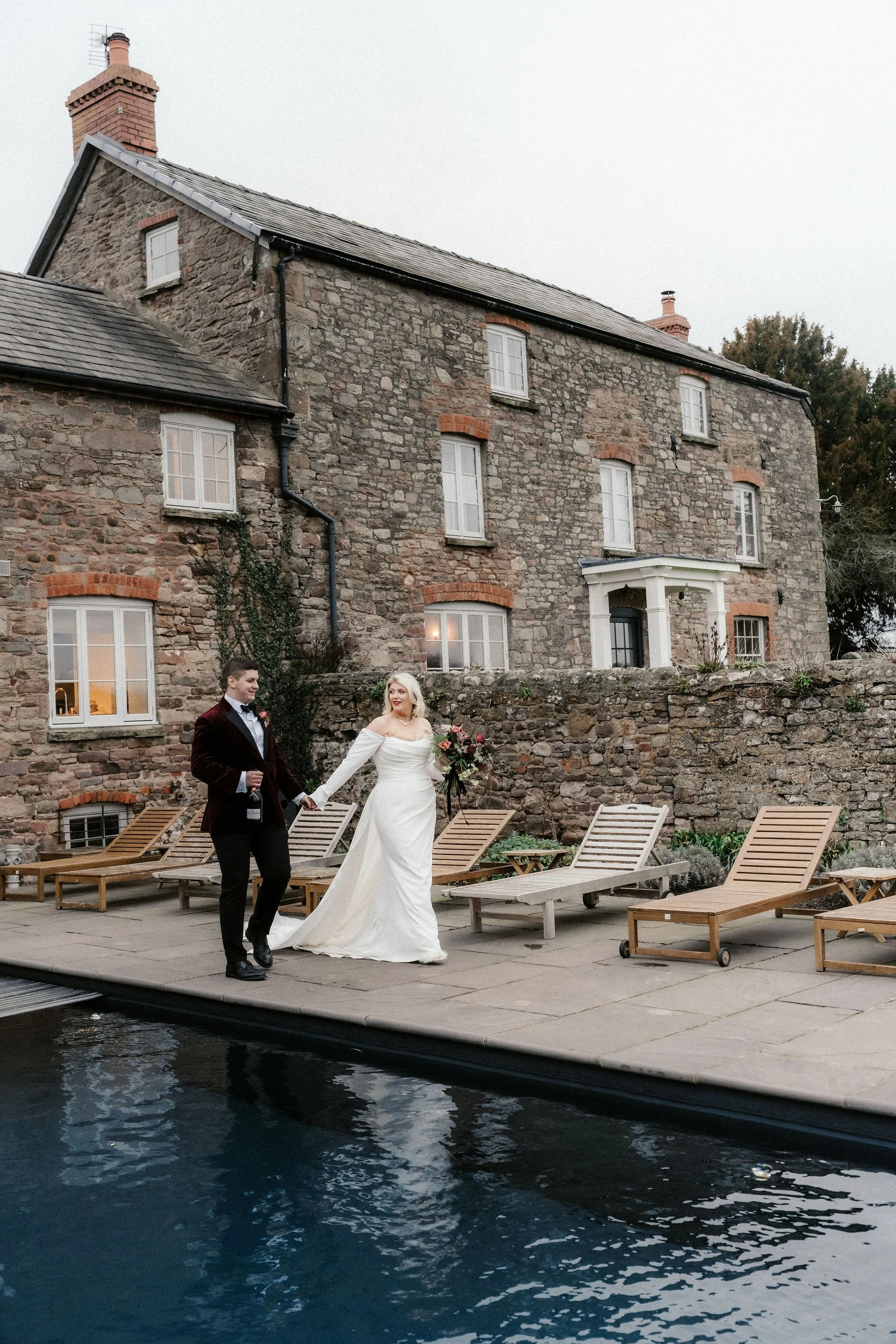 LlantilioHouseAbergavennyWeddingPhotographybyPhotographerBenHolbrook-39.jpg