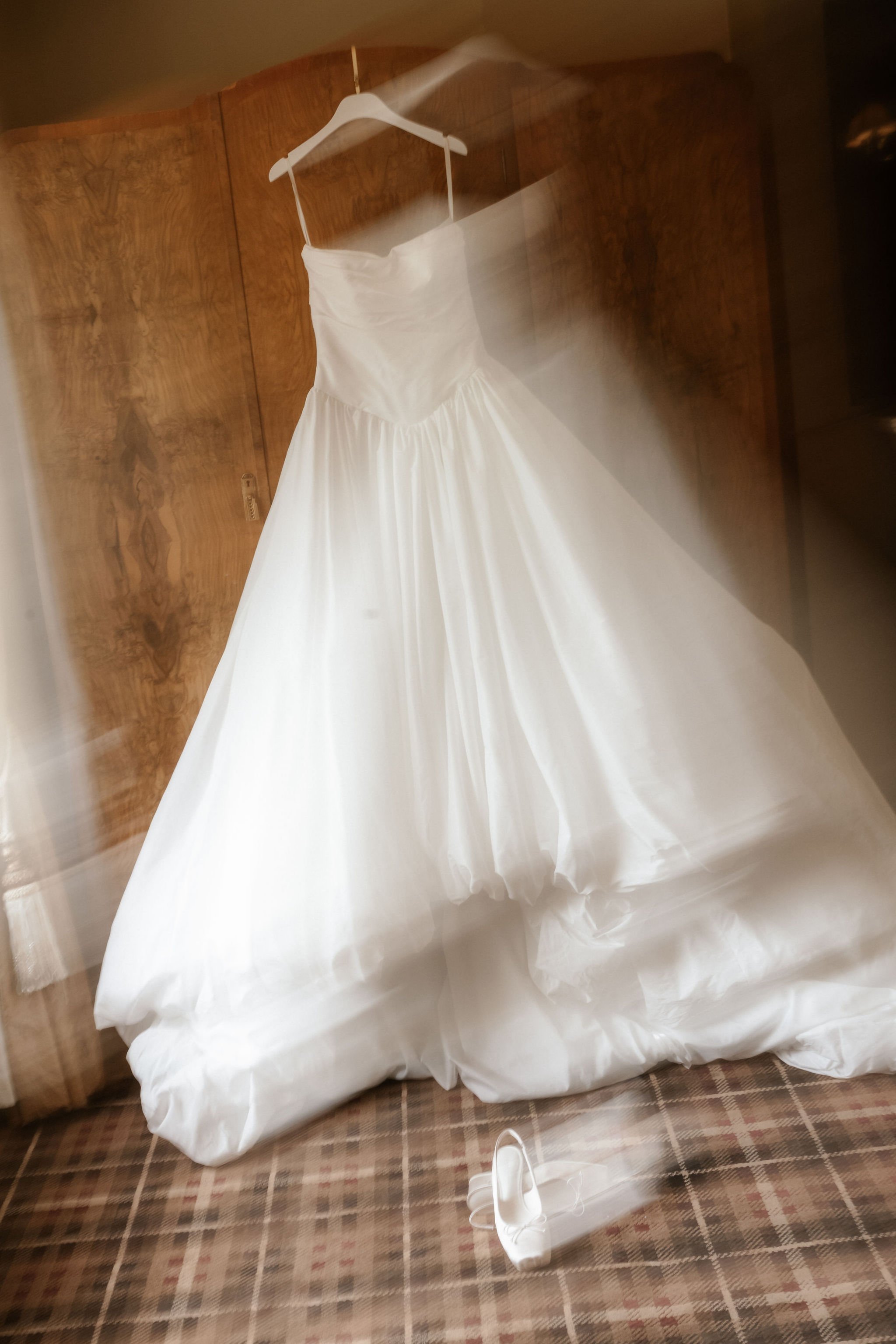 PeterstoneCourtWeddingPhotographsbyBenHolbrookPhotographySouthWalesUK-4.jpg