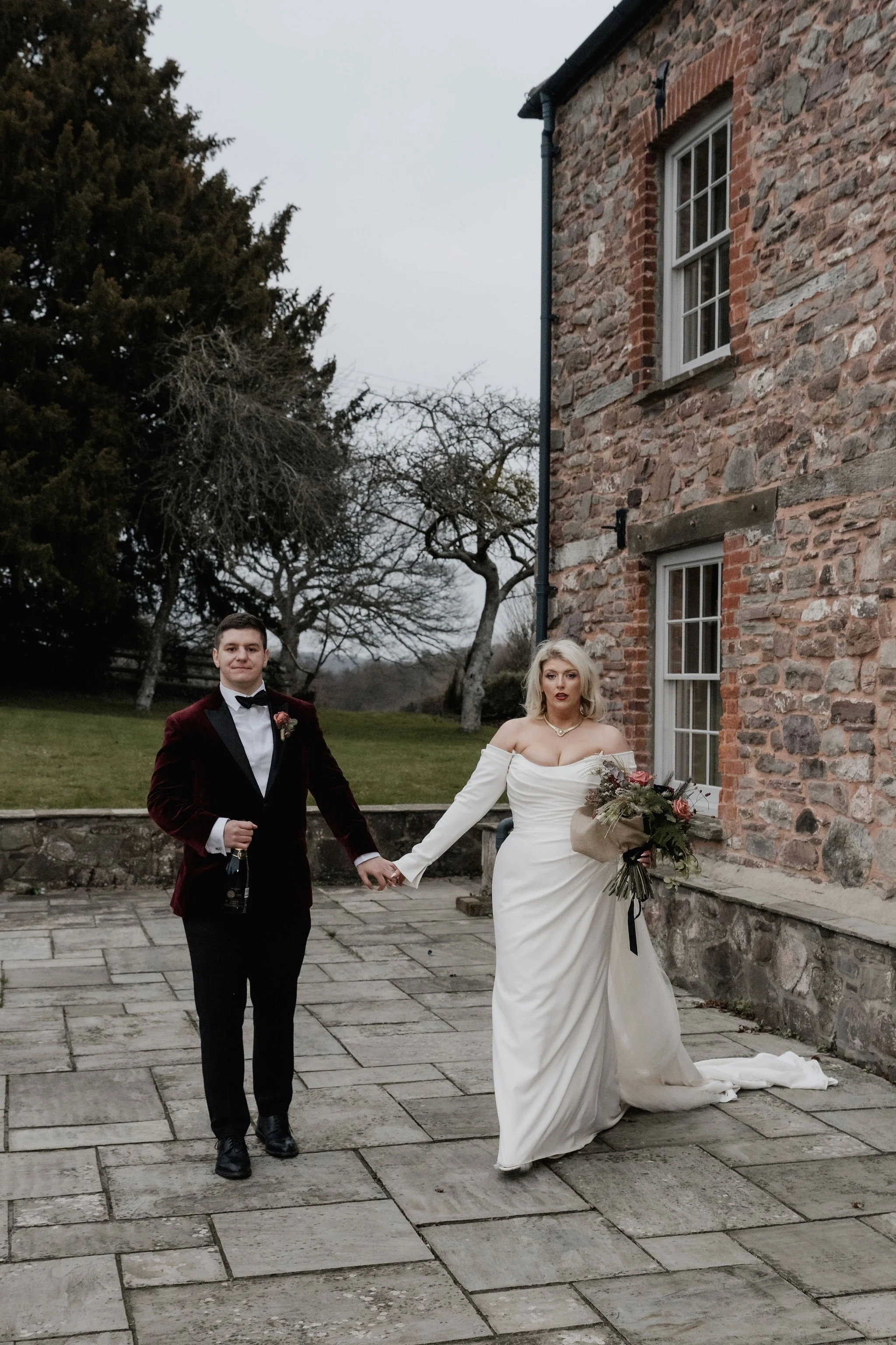 LlantilioHouseAbergavennyWeddingPhotographybyPhotographerBenHolbrook-41.jpg