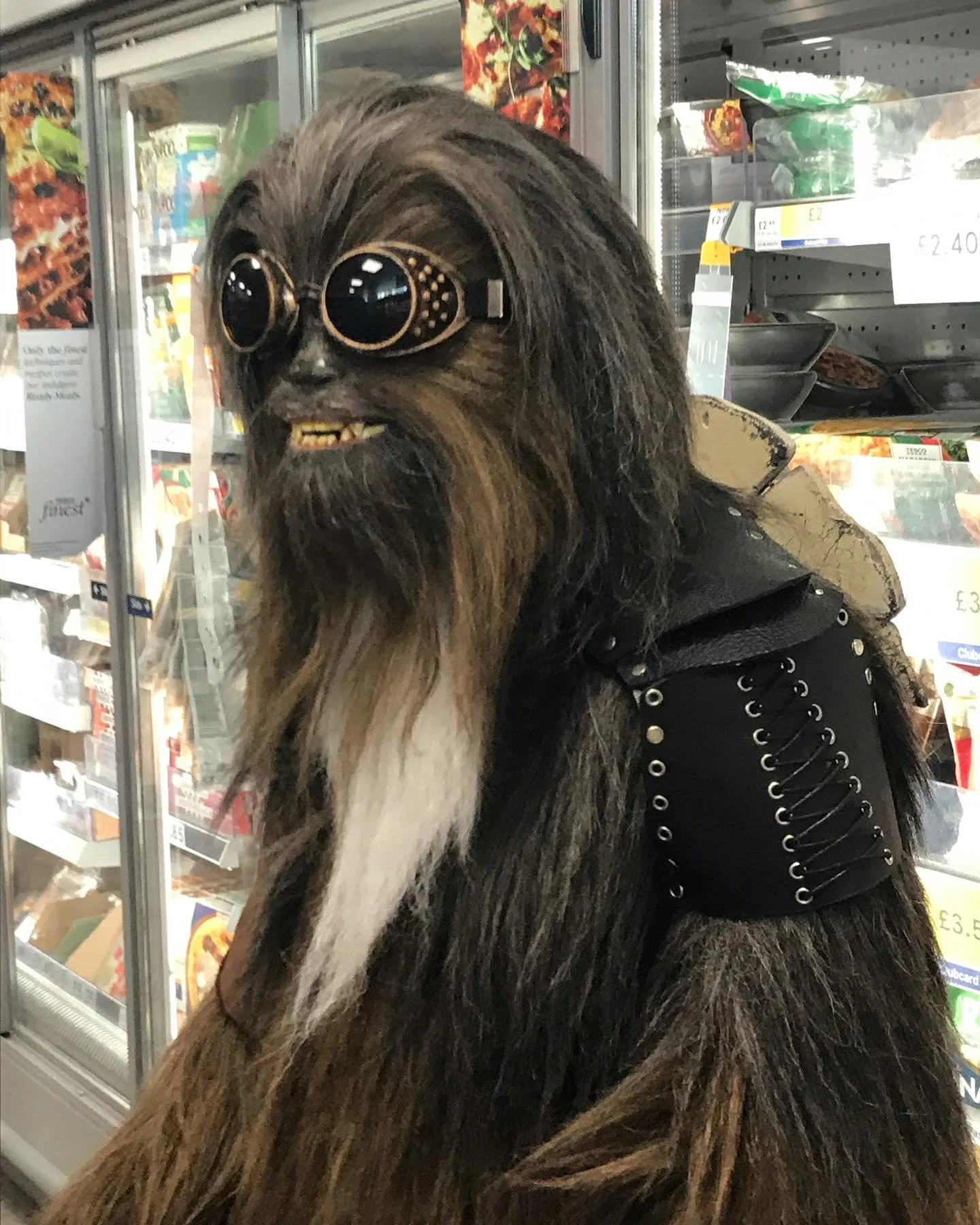 I didn&rsquo;t have chance to get many snaps yesterday but here&rsquo;s a few #hapymaythefourth 

🤘🏼

#maythe4th #leeds #starwars #cosplay