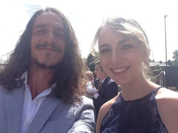 Happy Birthday to my little sis Tammy 🎉 
35 today! It seems like 2 minutes ago we were playing Sega Megadrive, watching Disney films and sliding the stairs in sleeping bags. 
Literally don&rsquo;t have any recent photos together so I&rsquo;ll recycl