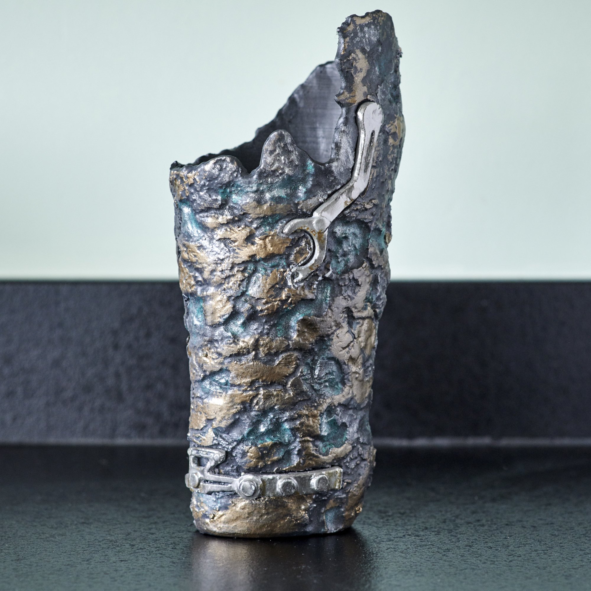 Qimir Gauntlet V2 039 1.jpg