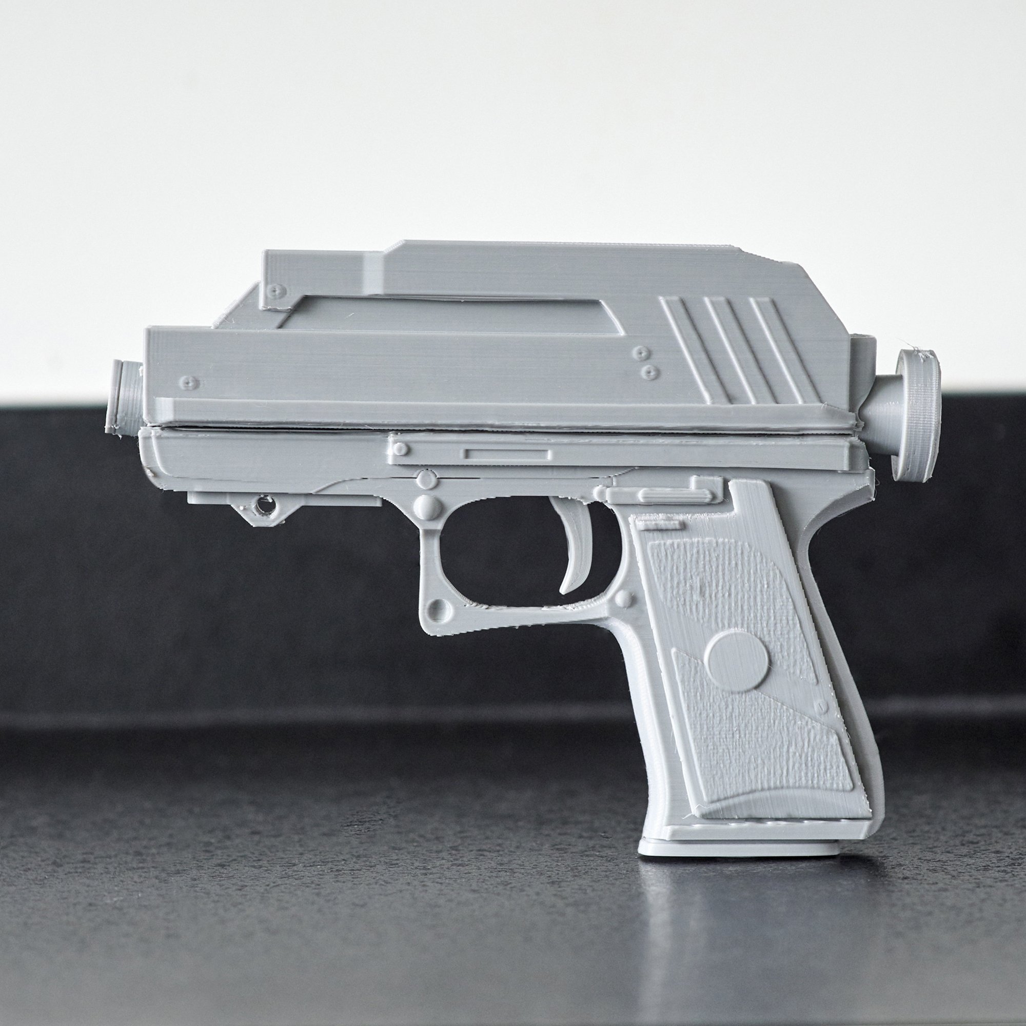 DC-17 Blaster 001.jpg