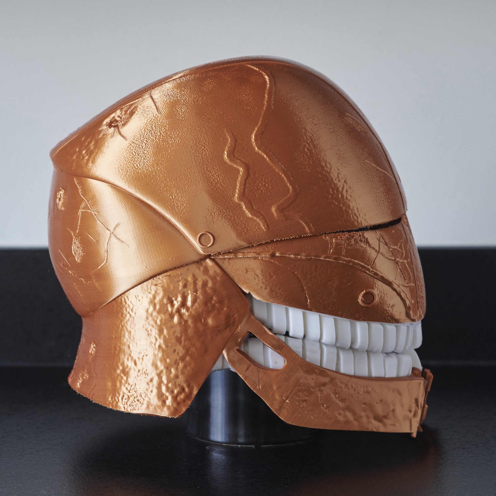 Qimir Helmet 010.jpg