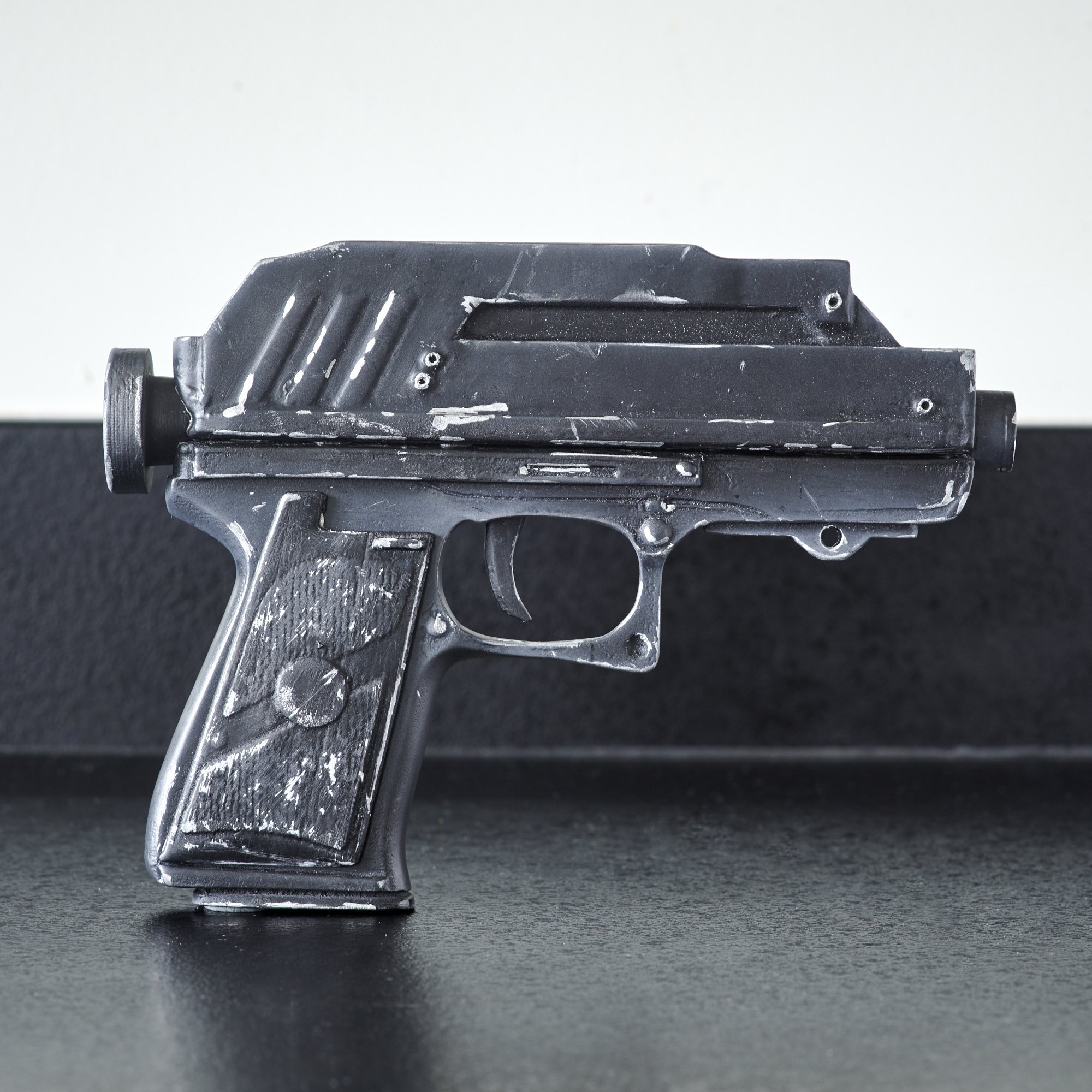 DC-17 Blaster 029.jpg