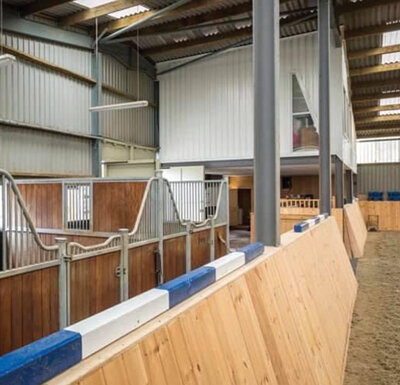 Joe-Macdonald-Showjumper-show-jumping-training-lessons-course-arena-hire-Gloucestershire-british-showjumping-coach-hooze-farm-stables-livery-indoorarena-arenahire2.jpg