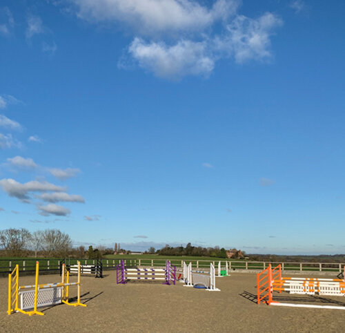 Joe-Macdonald-Showjumper-show-jumping-training-lessons-course-arena-hire-Gloucestershire-british-showjumping-coach-hooze-farm-stables-livery-indoorarena-arenahire-outdoor-showjumping.jpg