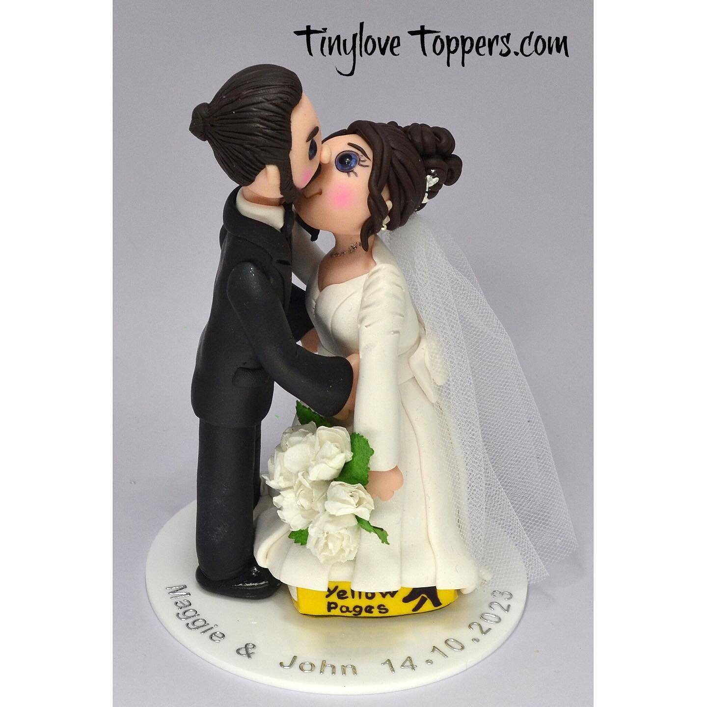 #bridetobe #brideandgroom #weddingday #weddingcaketopper