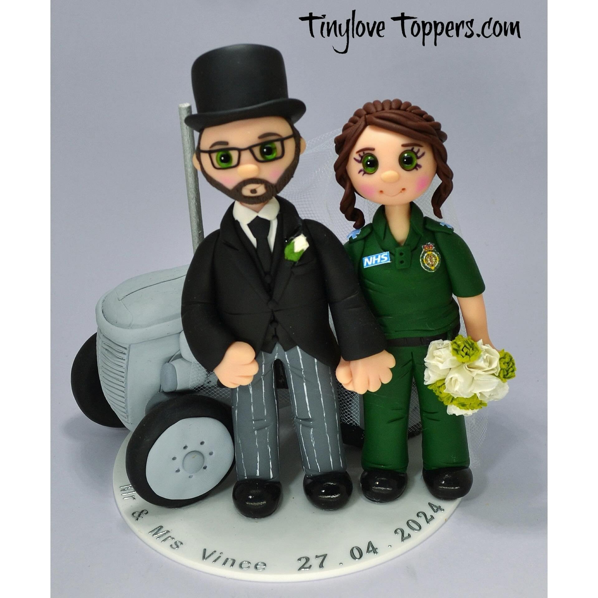Personalised non edible wedding cake toppers.
made to look like you, lifelong keepsakes.
Message me if you would like a quote for yours. 🙂

#weddingcaketoppers #brideandgroom #bridetobe2024 #bridetobe2025 #engaged #gettingmarriedin2024 #weddingcake