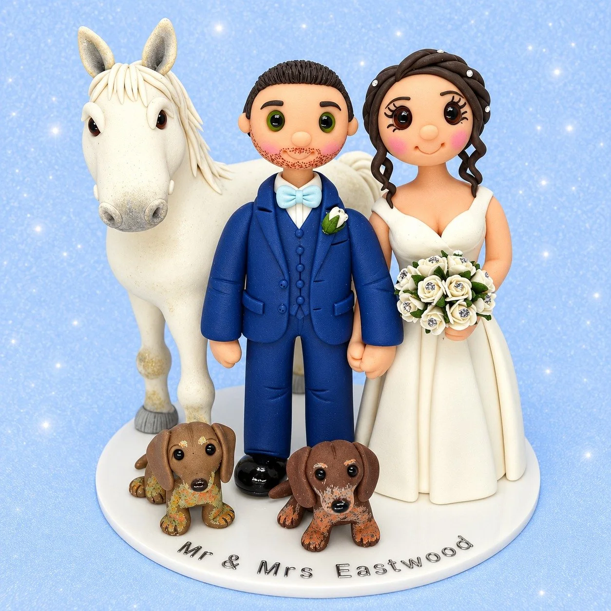 Bride and groom personalised wedding cake topper with the couples horse and 2 dogs. 😍💖 🐎🐾
#weddinginspiration #WeddingCakeTopper #horseriding