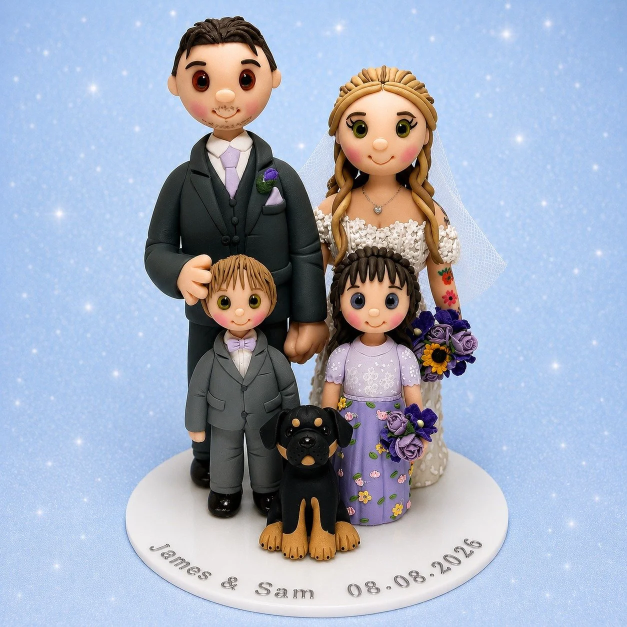 I still have availability in my diary for this year!
Diary filling up fast for popular wedding months for 2027 and 2028!
Custom Wedding Cake Toppers
Handmade wedding cake toppers, designed to reflect your outfits, hairstyles and details. Personalise 