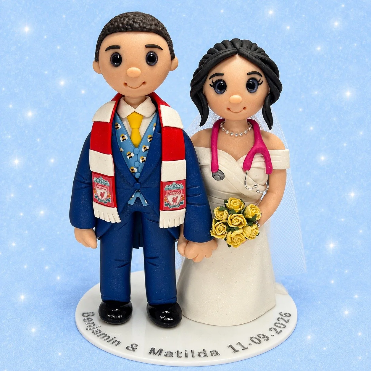 Congratulations Benjamin and Matilda !
This is the custom wedding cake topper i made for them.
I love the grooms waistcoat with the little bumbles bees 🪲⚽👩&zwj;⚕
#WeddingCakeTopper #weddingplanning #bees #LiverpoolFC #nurselife #NHS
