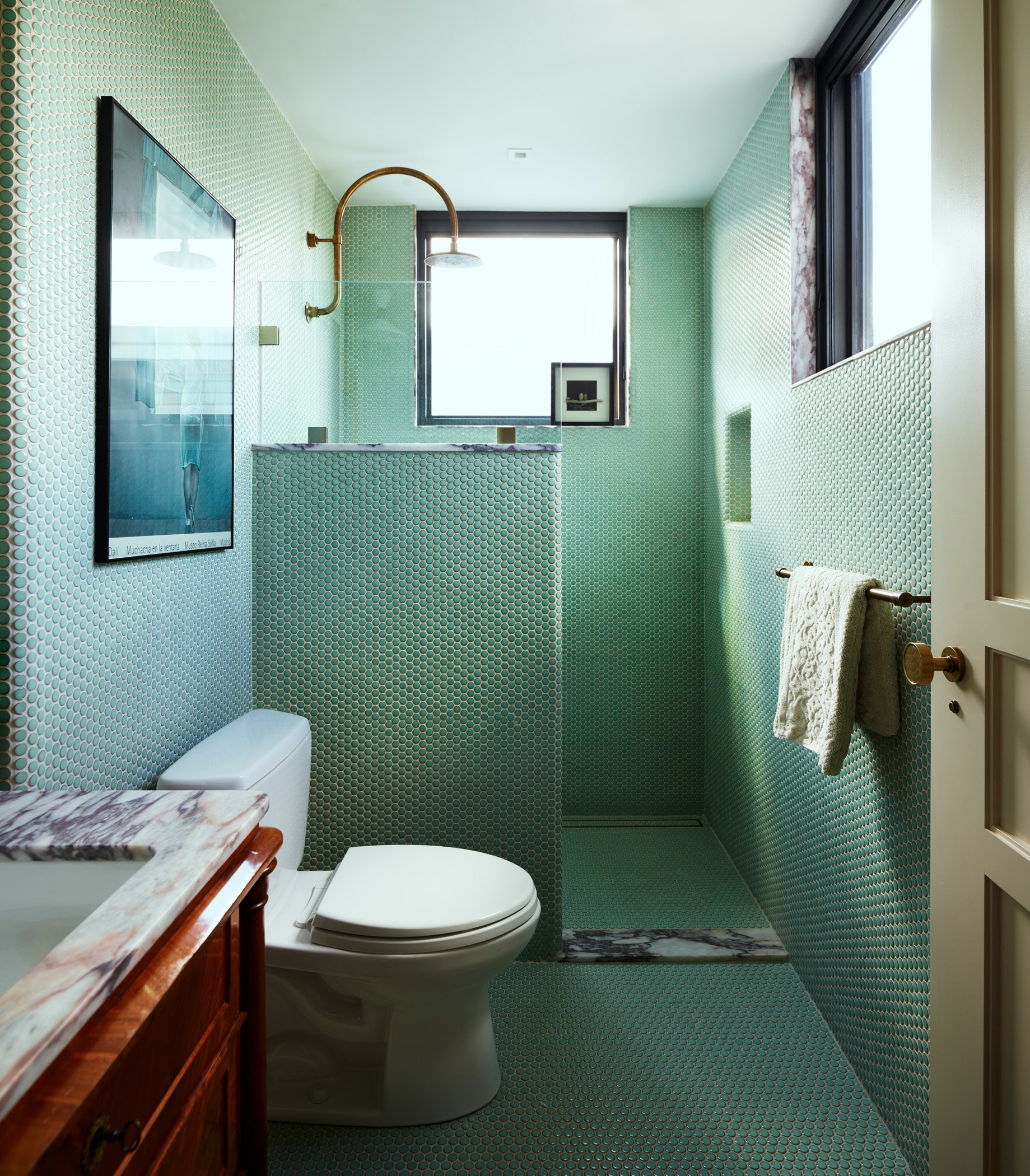 StantonSchwartz_AdrianSomerville_3rdFlShower_PROOF.jpg