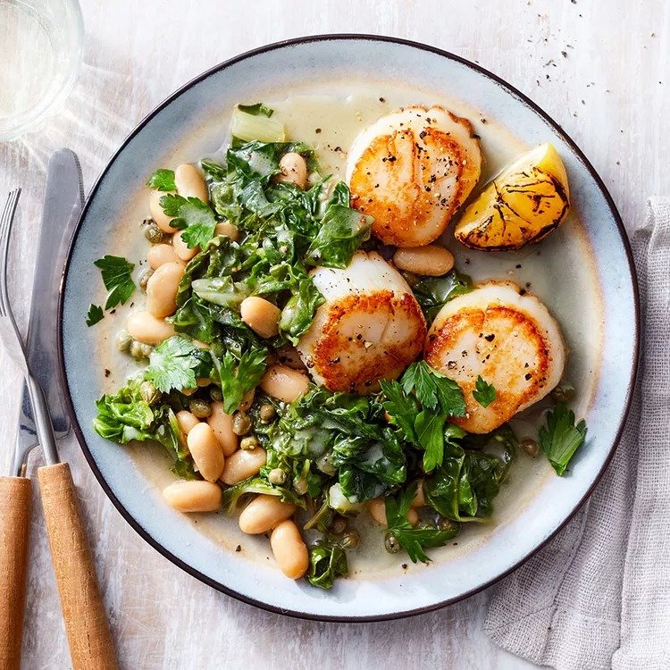 Seared-Scallops-with-White-Bean.jpg