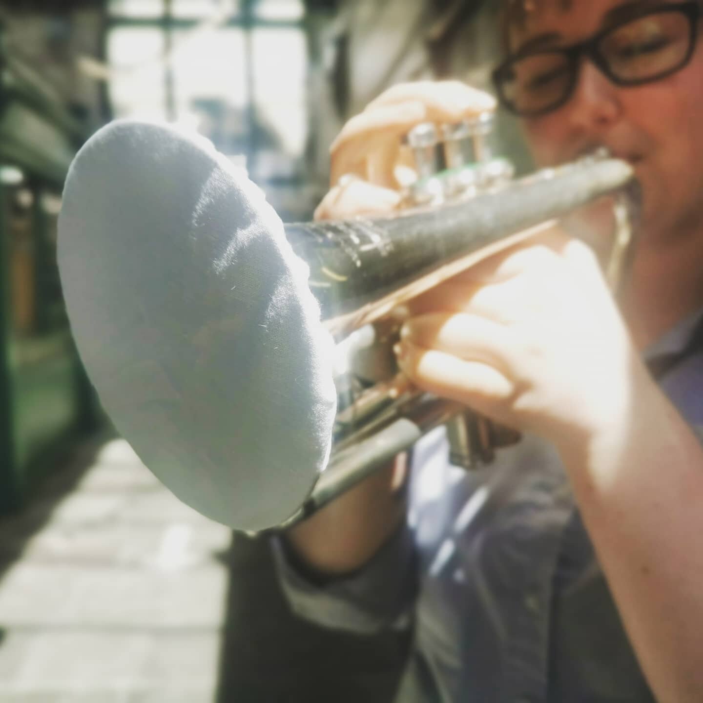 We're trying out some of our #covid19 instrument guards today. We have a full range for every Instrument type, so come on in to grab yours!

#covid_19 #instrumentrepair #instrument #band #musicrepairshop #musicians #cornet #bessen #bristol #stnichola