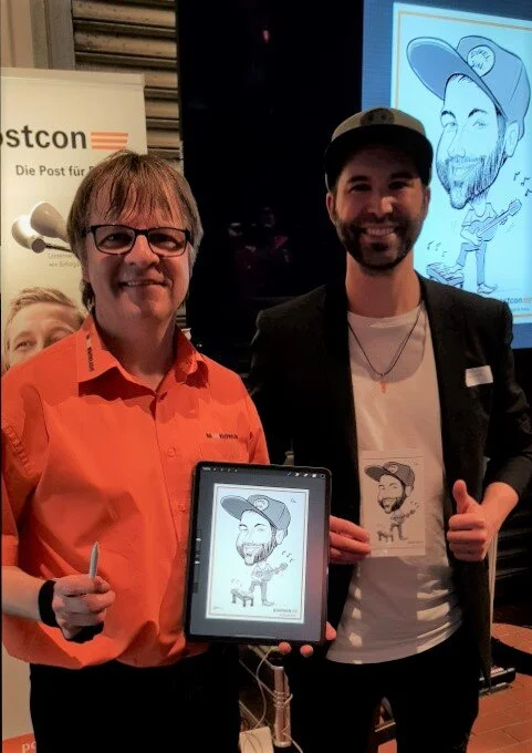 Schnelllzeichner auf Musik-Event in Düsseldorf - 1