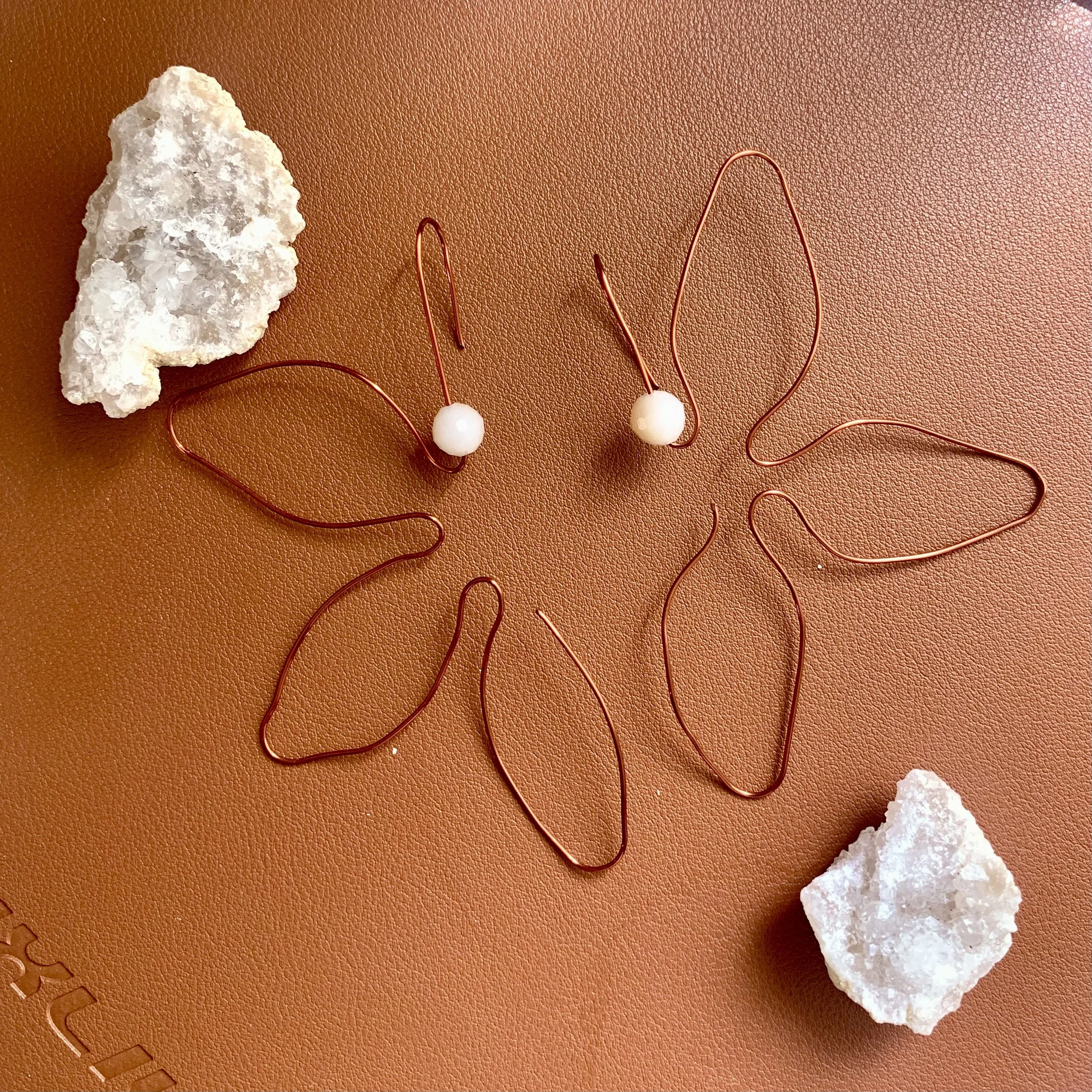 Bloom (brown)