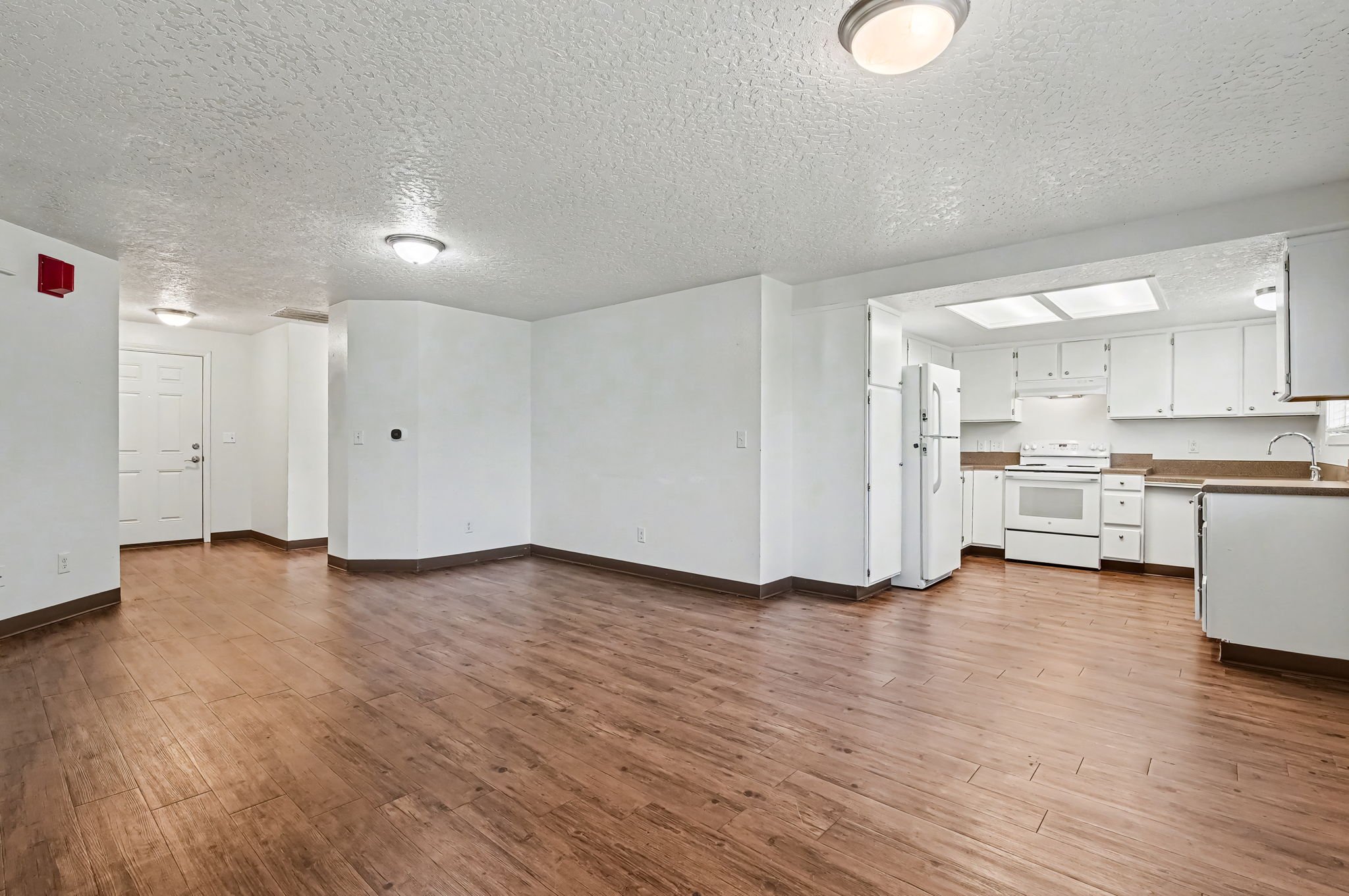 leaphousing_goldenglowtowers_nampa_idaho_streetview