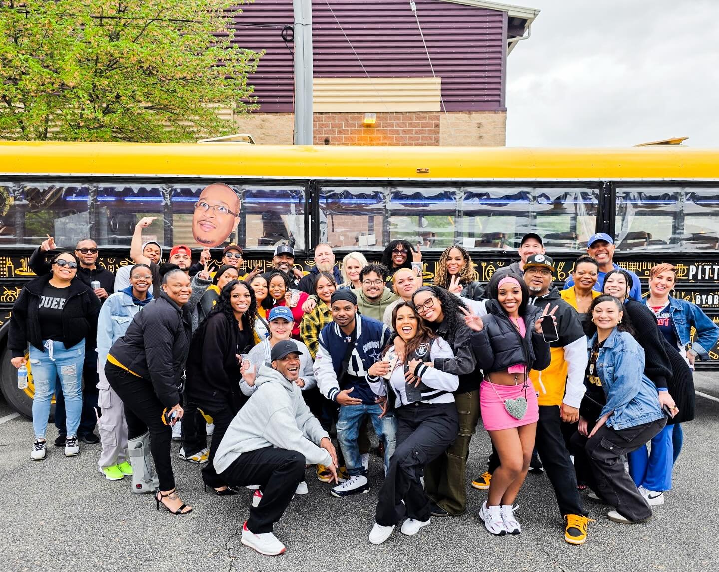 The best birthday parties happen on The Burgh Bus&hellip;

This surprise 50th was🔥🔥🔥 HBD!!

#pittsburgh #pittsburghevents #lovepgh