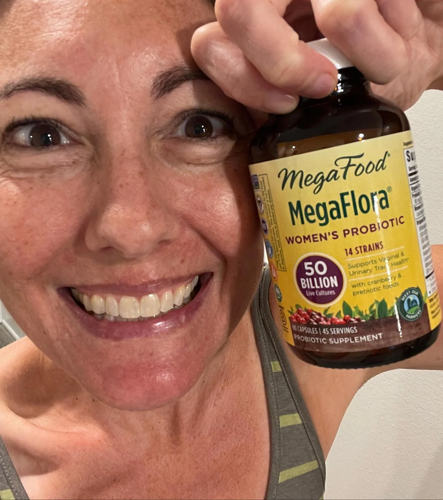 I love @MegaFood MegaFlora Women&rsquo;s Probiotic! 

I&rsquo;m so excited to take a probiotic complimented with extra gut support designed especially for women. 

I learned a few years ago that I can&rsquo;t take probiotic pills and that I need to g