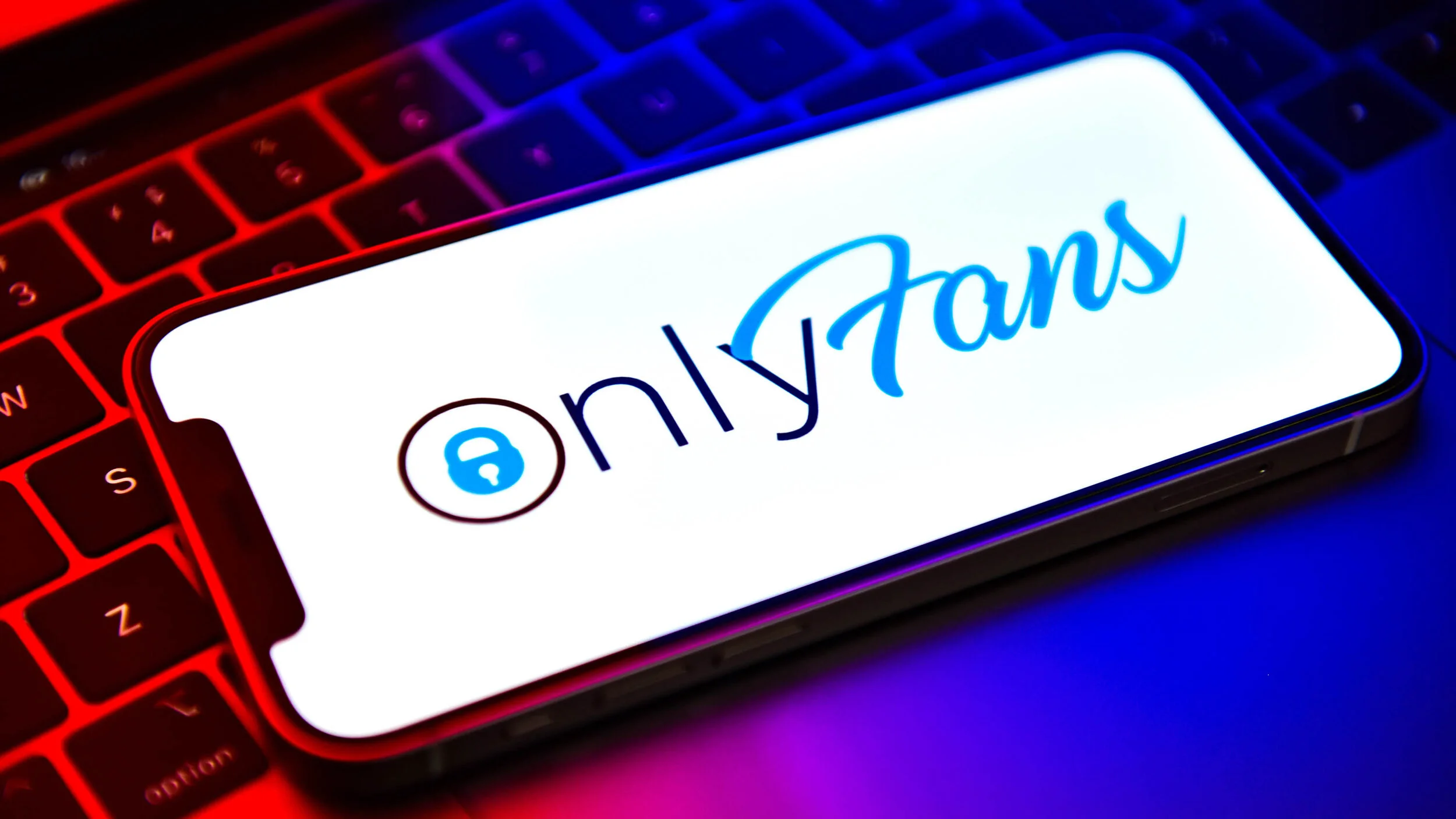 210825-deville-onlyfans-tease_qvl8lf.jpeg