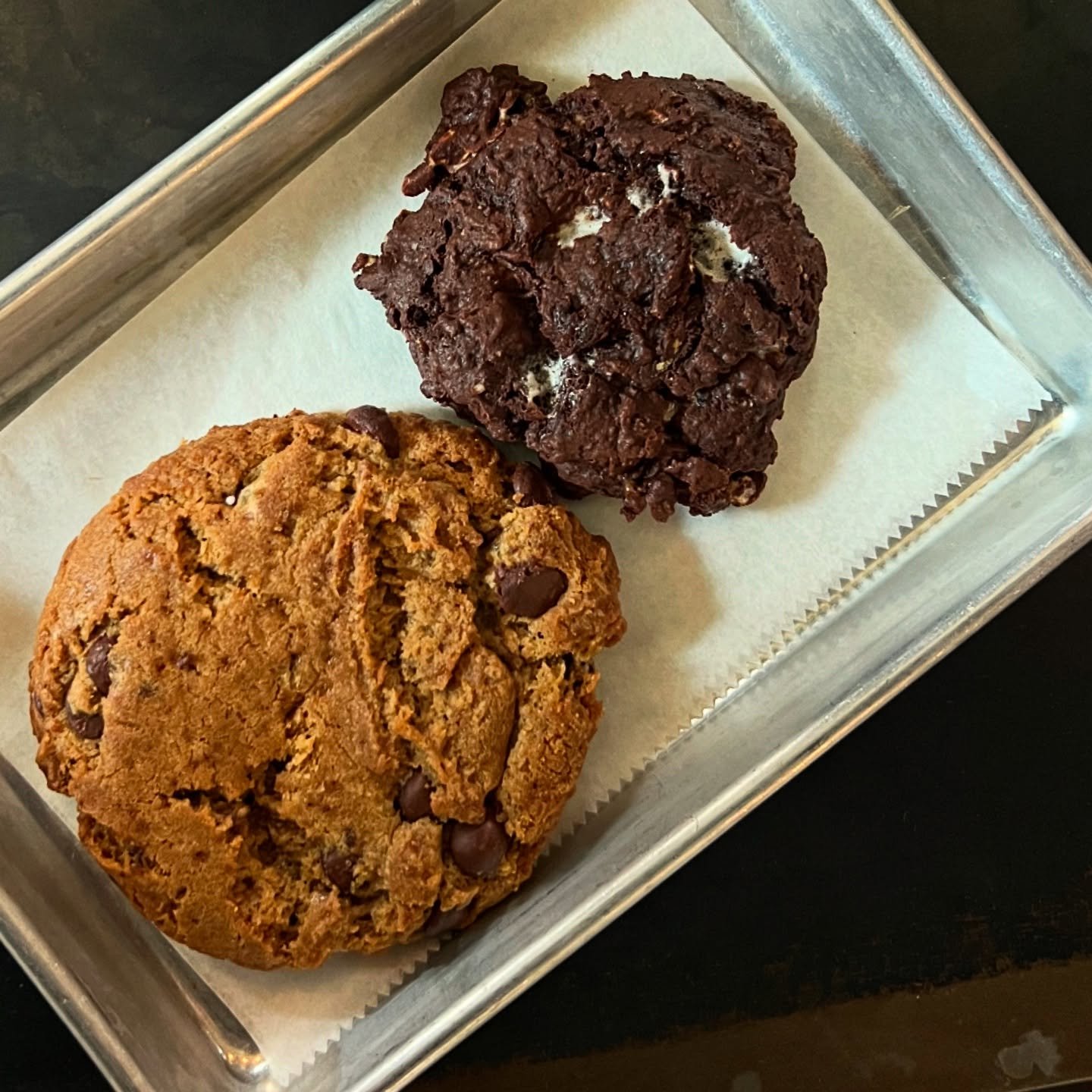 new sweets in the pastry case from our friends @pullmanmarket! 
beef tallow choc chip and gluten-free texas mud cookies, honestly both of them are amazing and you need to have one with your coffee next time you&rsquo;re in!!!!!! okay? okay.