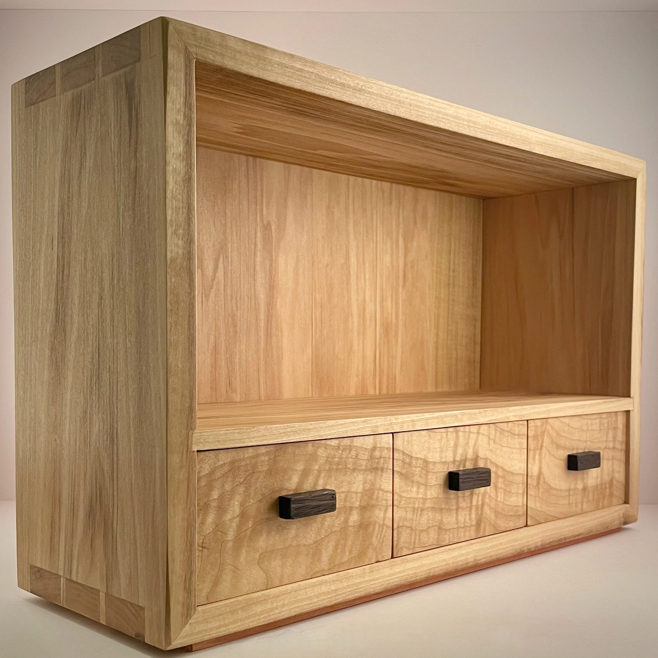 Poplar Display Shelf Thumbnail.jpeg