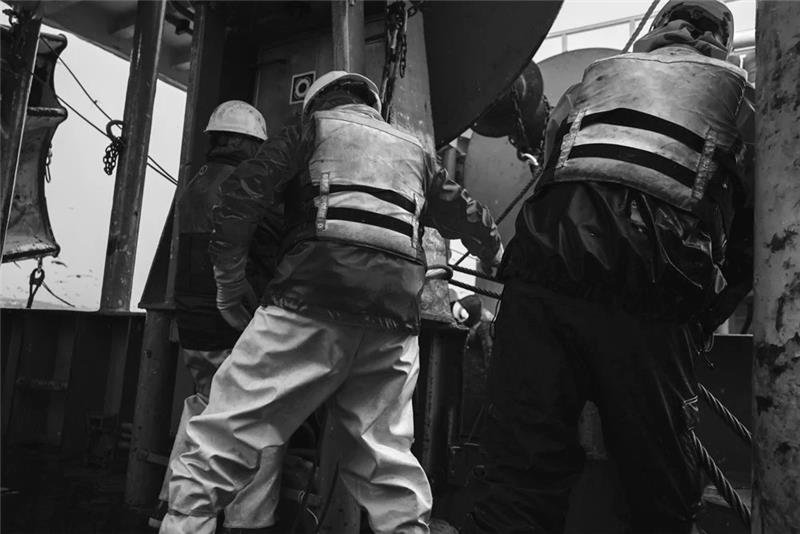 Mustang Survival Leads the Way in New PFD Regulations with Cutting-Edge Innovation