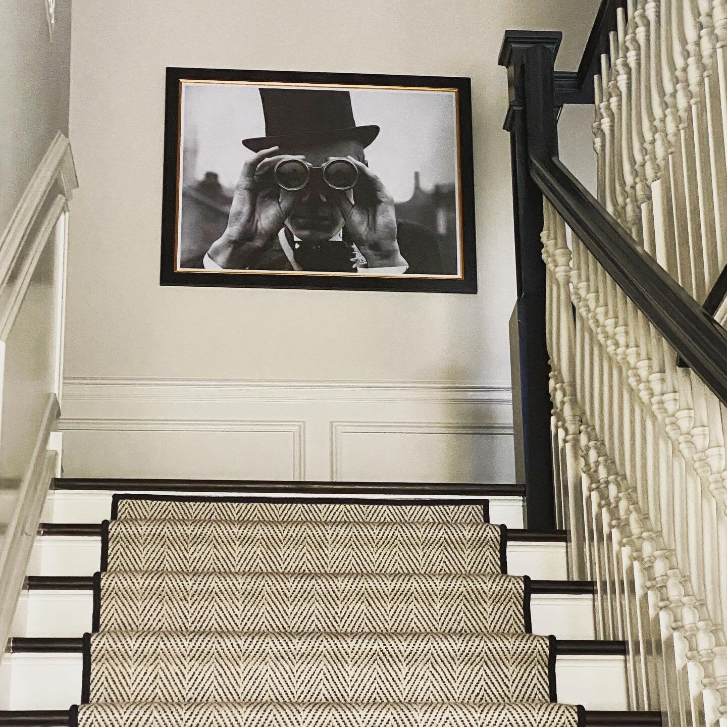 Eye spy&hellip; a top of stair photo piece that will never get old 🤓😎🐴❤️