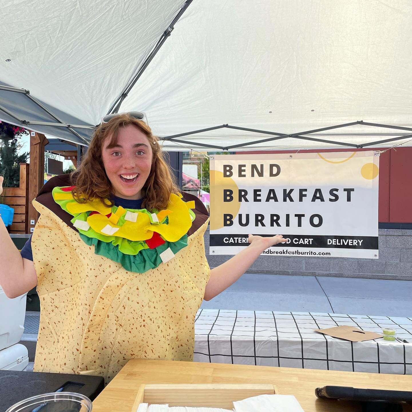 Find yourself someone who is as psyched about breakfast burritos as you are. 🌯 Huge thanks to our team member @madelinelivi for being so awesome!
.
.
.
#Bendbreakfastburrito #bendbreakfast #bendfood #bendfoodcarts #bendcatering #inbend #bendrestaura