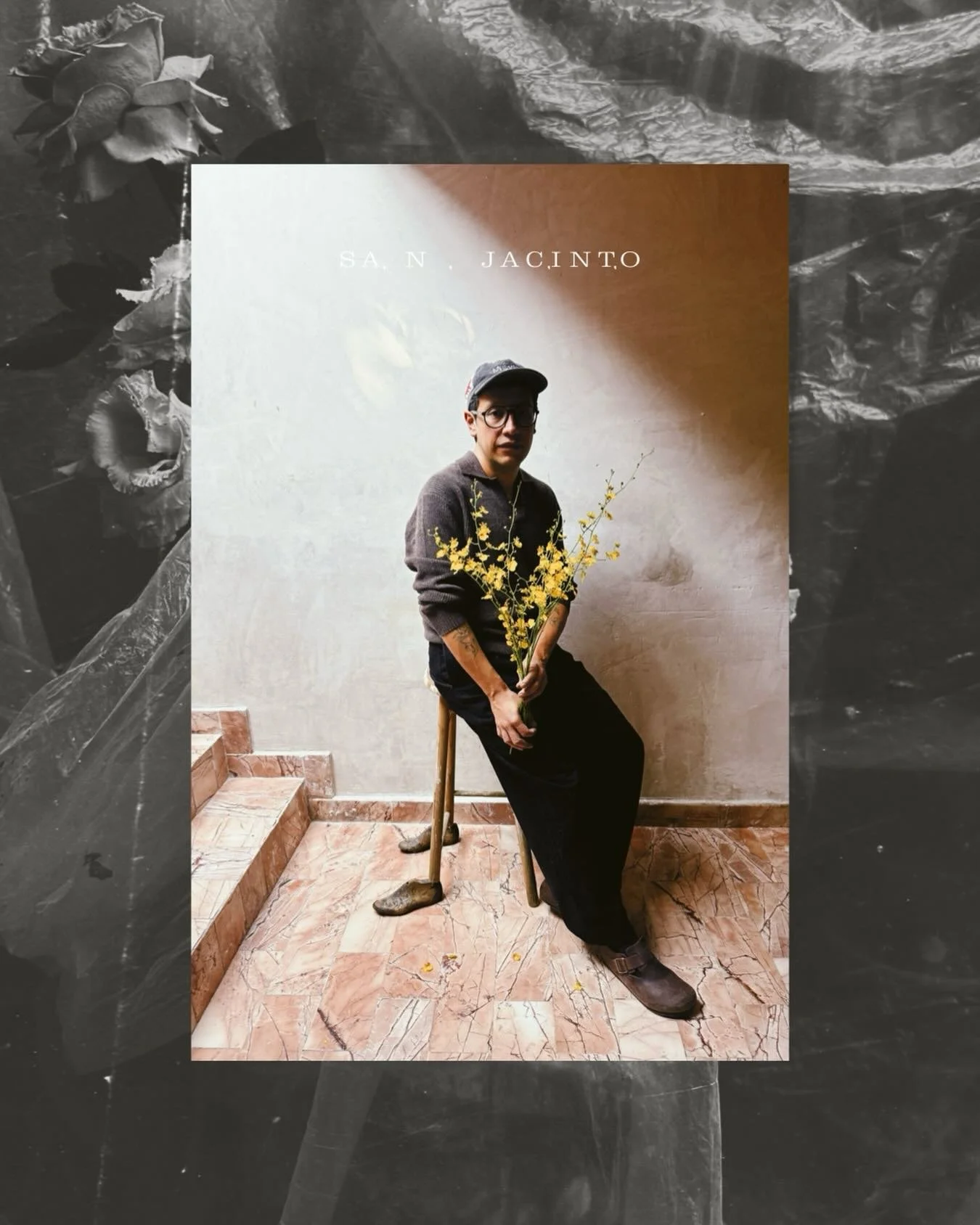 Hoy cumplo 42 a&ntilde;os, imag&iacute;nense la cantidad de asombros, la cantidad de amores, de bellezas. Yo solo quiero m&aacute;s, que la Tierra siga dando m&aacute;s primaveras, que nunca falten flores.
Gracias por acompa&ntilde;arme a crecer, a r