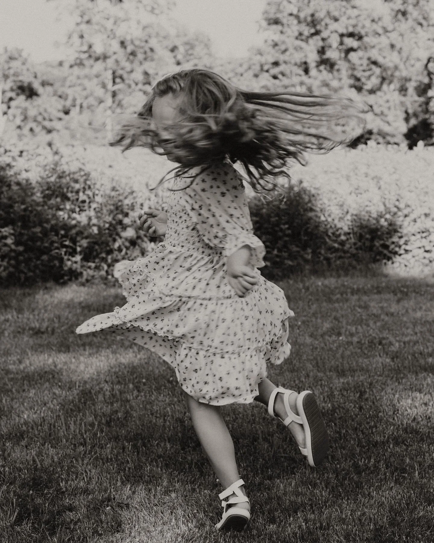 Childhood summers, a favorite to capture🌾