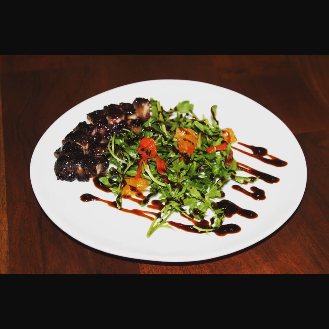 Red wine guava glazed Pork belly, with baby arugula, roasted red bell pepper, mandarin segments, finished with balsamic glazed drizzle.

#personalchef #hautecuisines #finedining #foodies #foodieaofinstagram #foodgasm #westpalmbeach #westpalmfood #sou