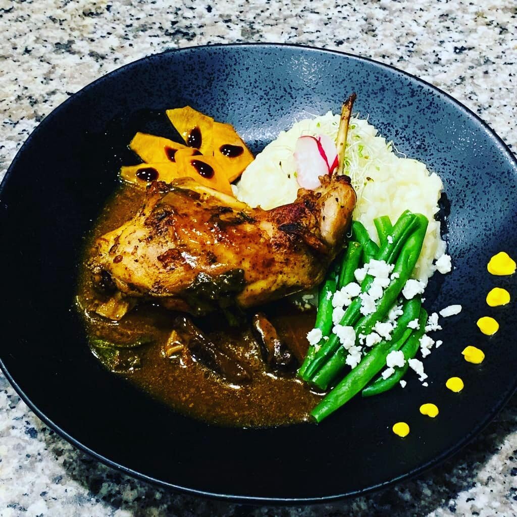 Braised rabbit, coconut cream risotto,saut&eacute;ed green beans

It is so much fun working with these black plates!!

#personalchef #hautecuisines #finedining #foodies #foodieaofinstagram #foodgasm #westpalmbeach #westpalmfood #southflorida #southfl