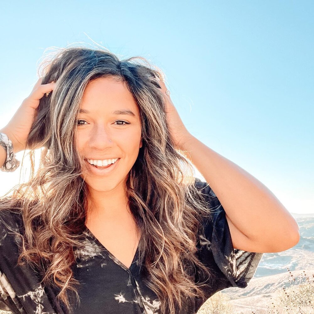 Hey hey!

I&rsquo;m Jazz, the other half of @skipandjazzjohnson 😃

Contrary to popular belief, I&rsquo;m not a PT! 

I typically come up with all of the crazy things we do like travel PT, van life, getting a puppy, buying a house, etc. (we&rsquo;ll 