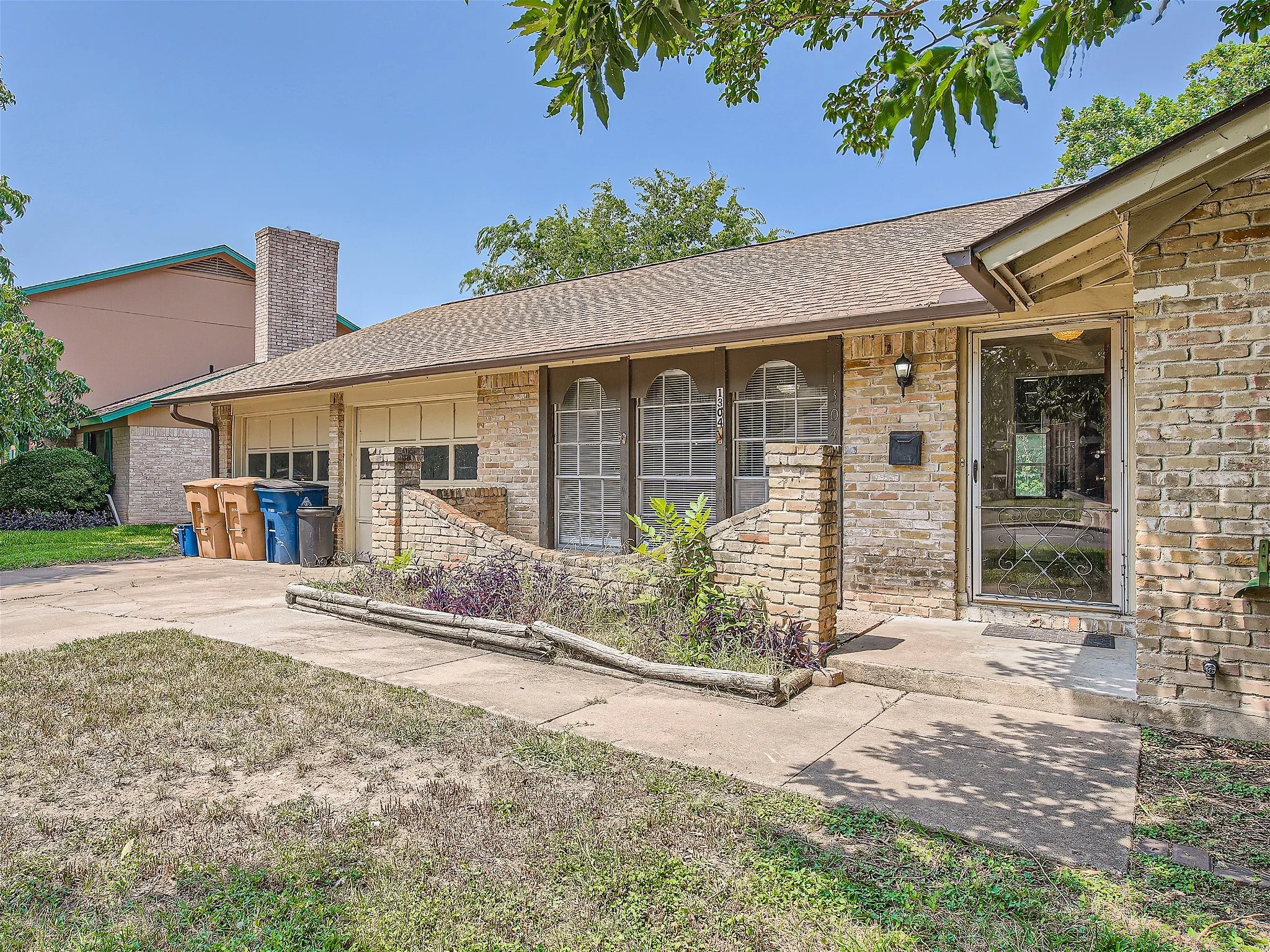 1304 Quail Park Dr