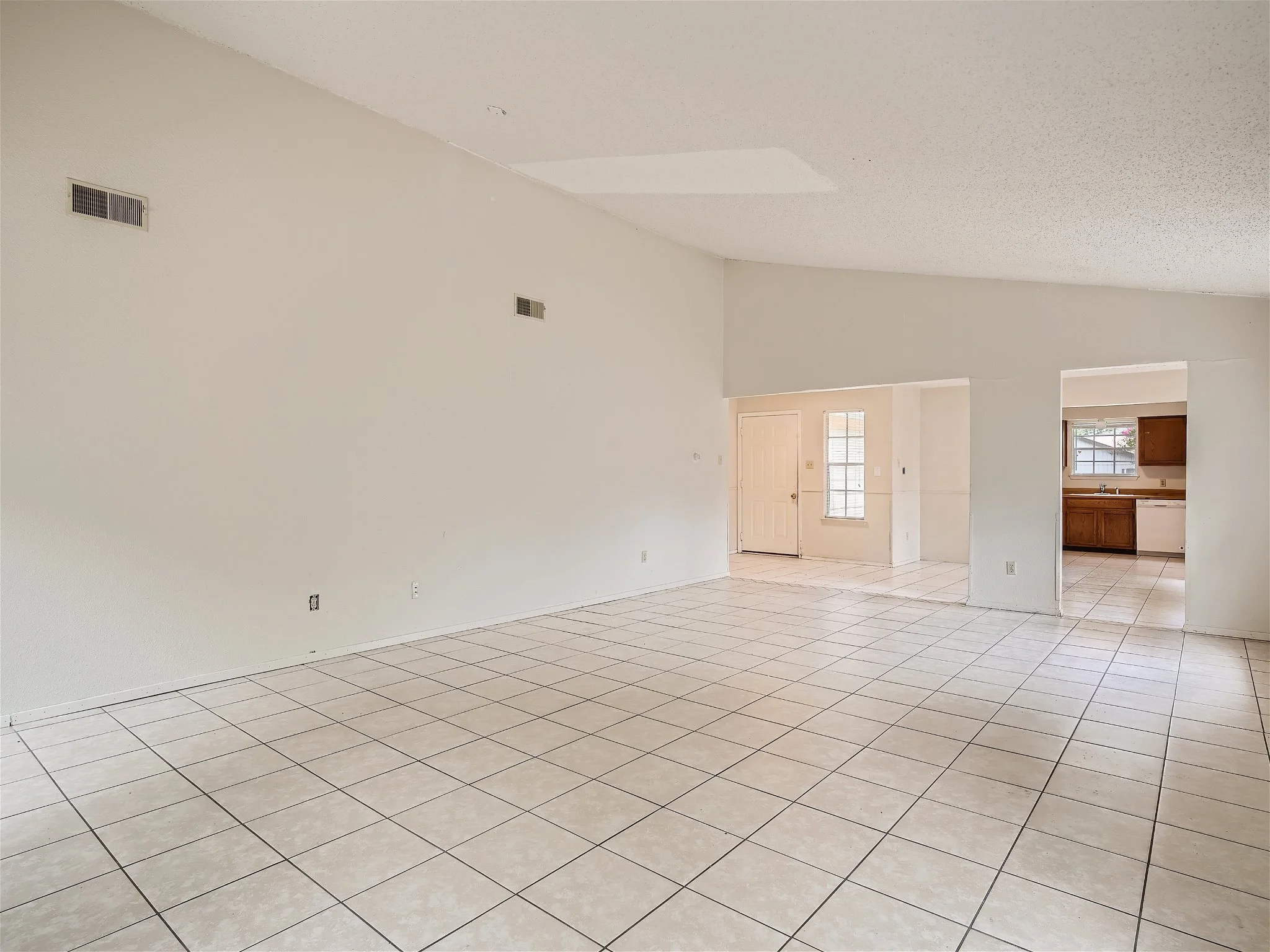 4411 Clarno Dr - MLS Sized - 005 - 07 Living Room.jpg