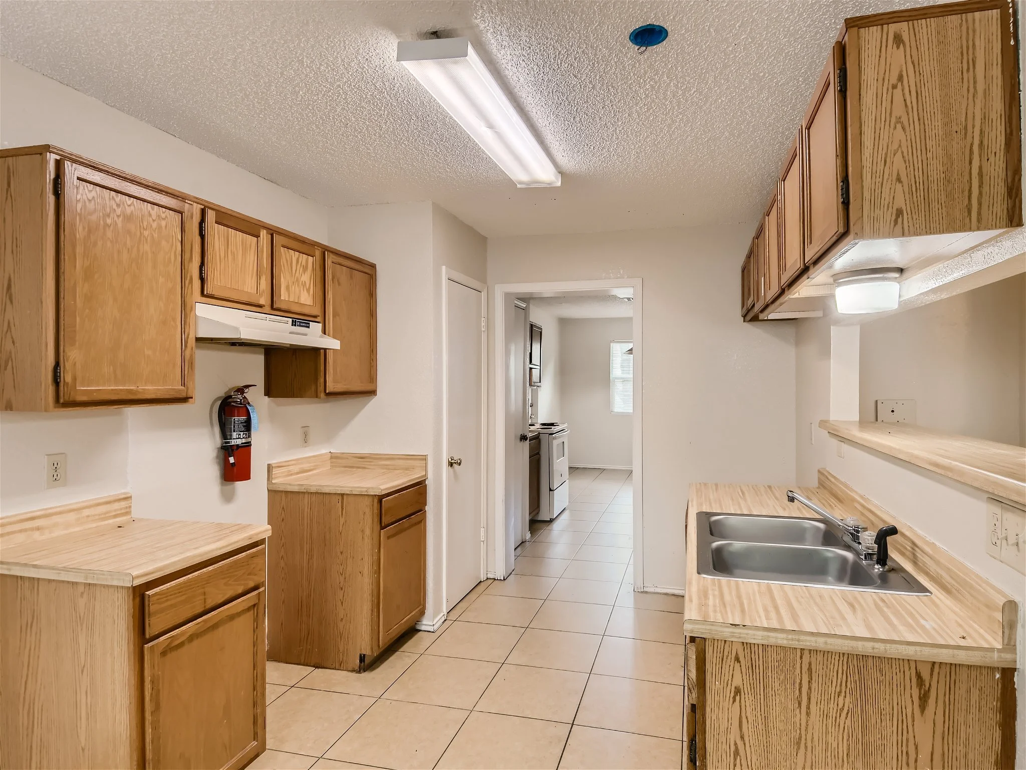 9110 Japonica Ct - MLS Sized - 010 - 15 Kitchen.jpg