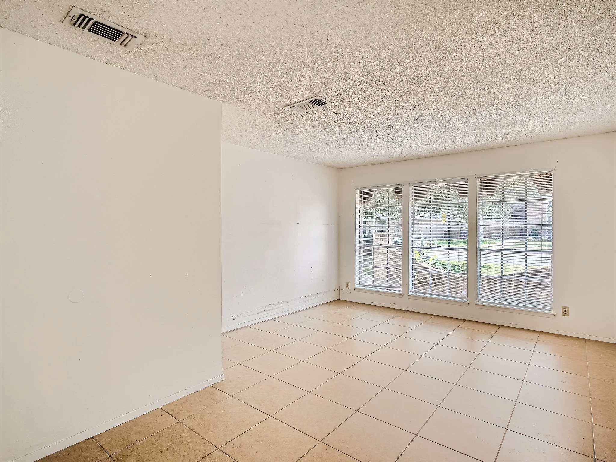 1304 Quail Park Dr