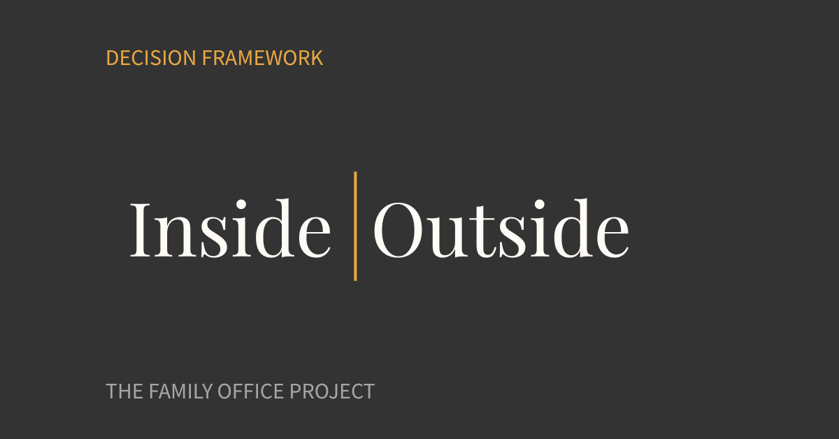 Inside vs. Outside Trustee: A Structural Trade-Off Analysis