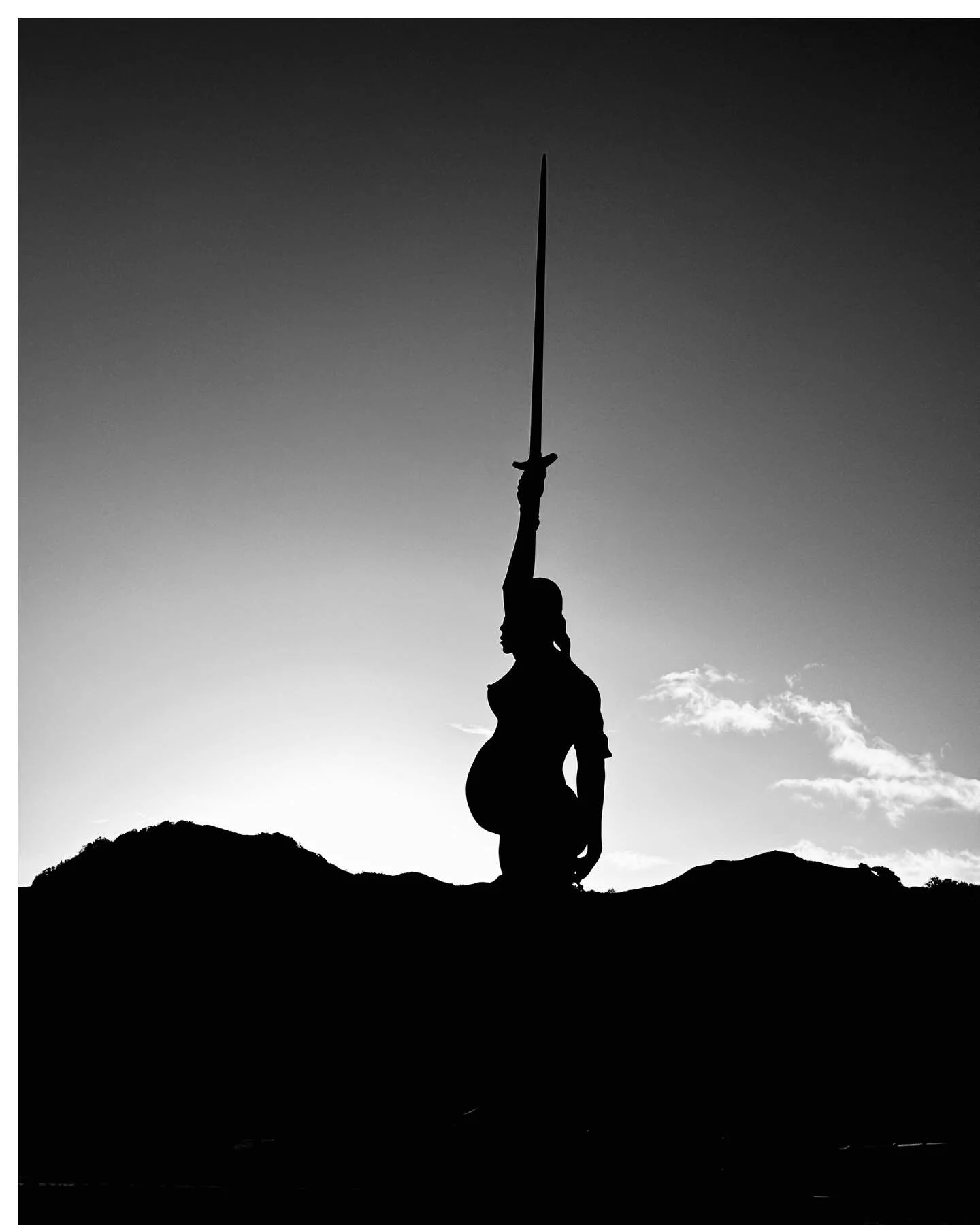 Stole a tiny gap in the wind and hopped to Lundy with last-minute adventure buddy @olly_pemberton . 
Steel sky, short chop, seals to play with, explored the island, met nice folk, two silly faces, big grins.

#Lundy #LundyIsland #BristolChannel #Nort