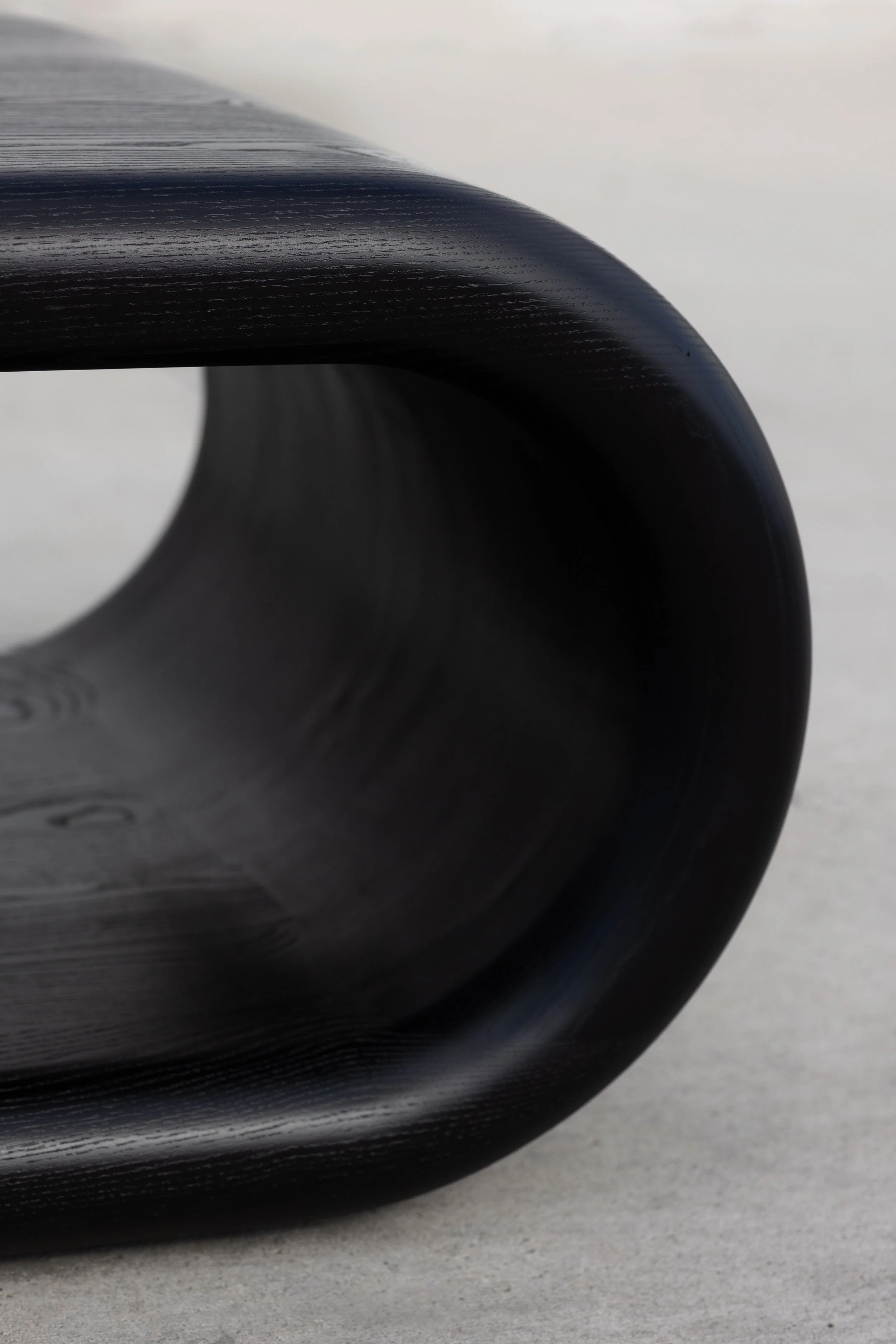 Curve shaped coffee table Casa Dega